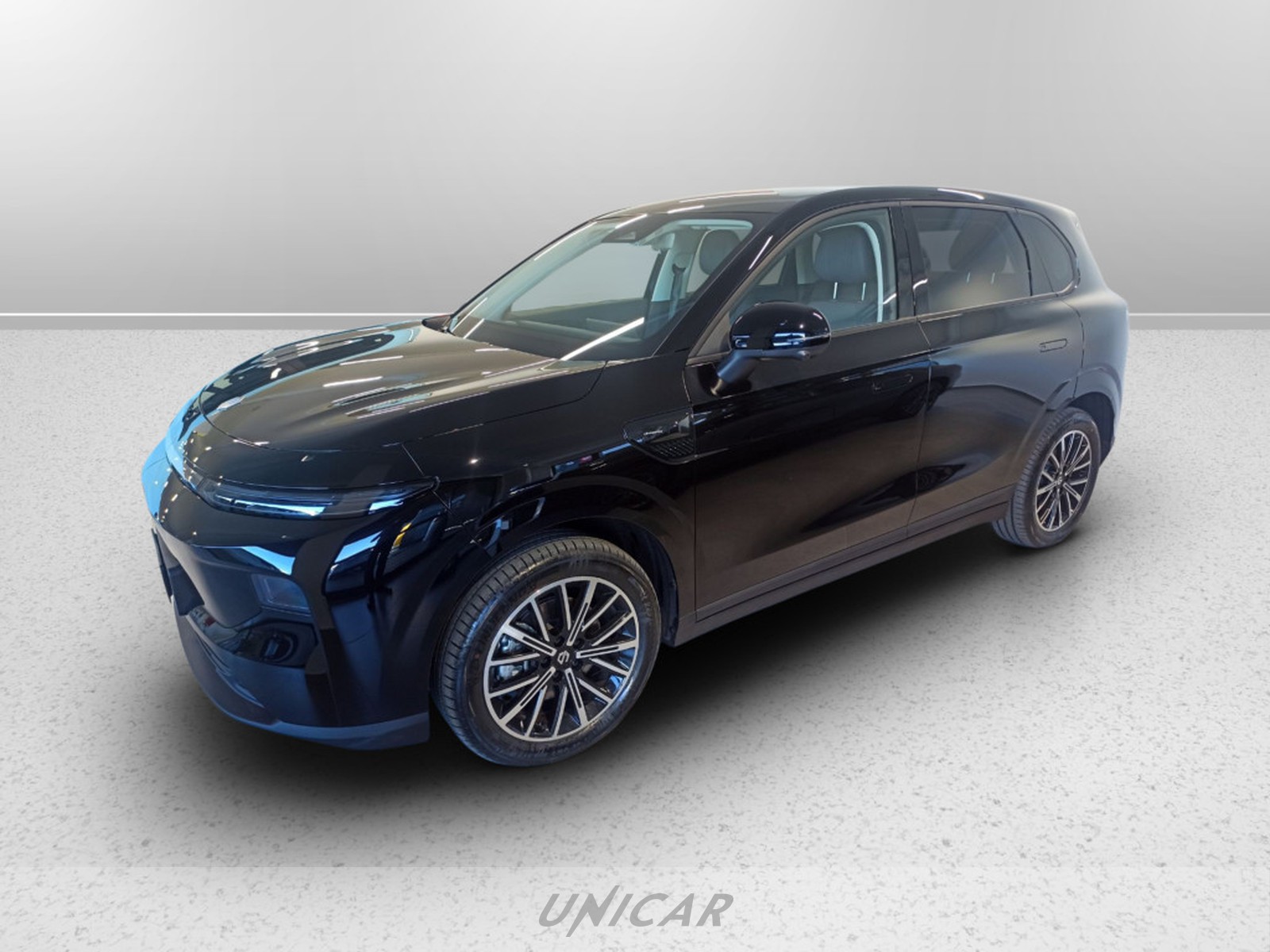 UNICAR Leapmotor B10