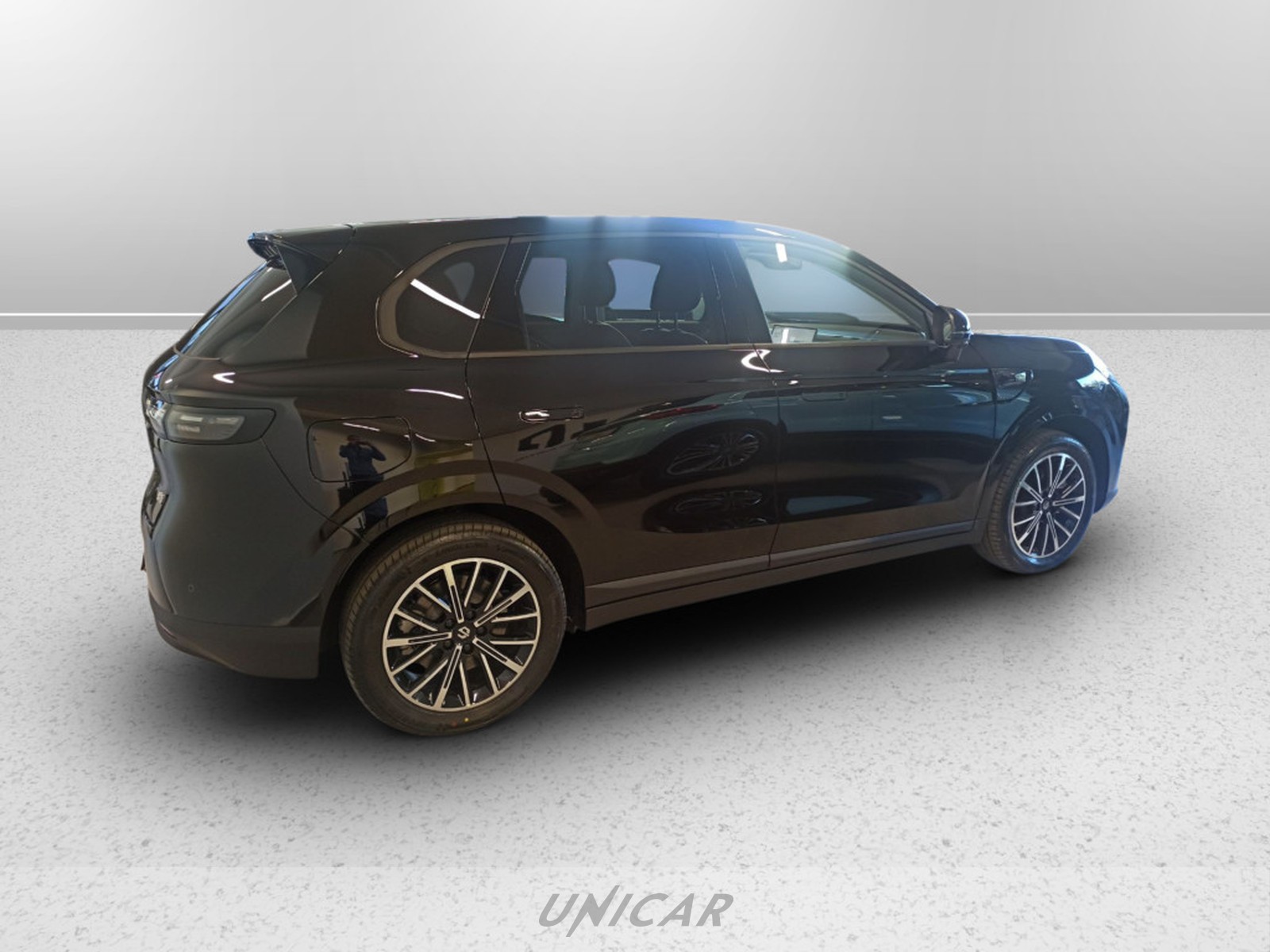 UNICAR Leapmotor B10