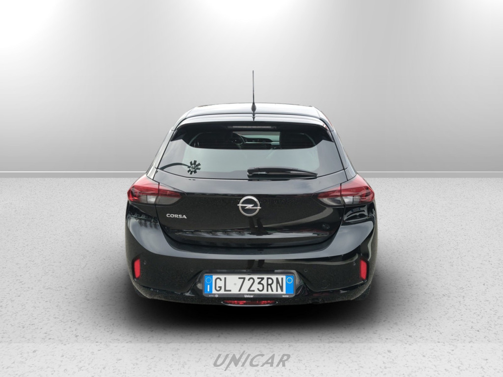 UNICAR Opel Corsa
