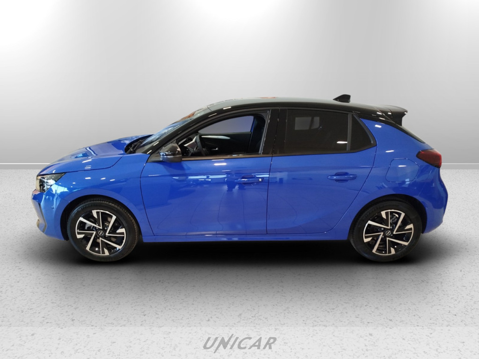 UNICAR Opel Corsa