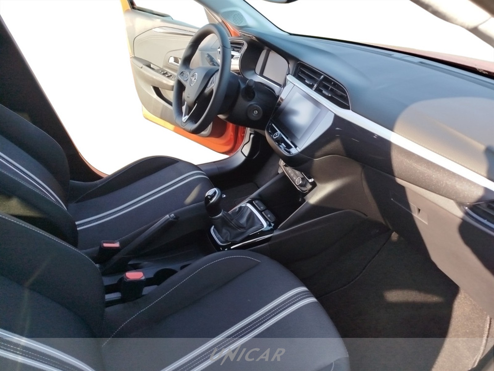 UNICAR Opel Corsa
