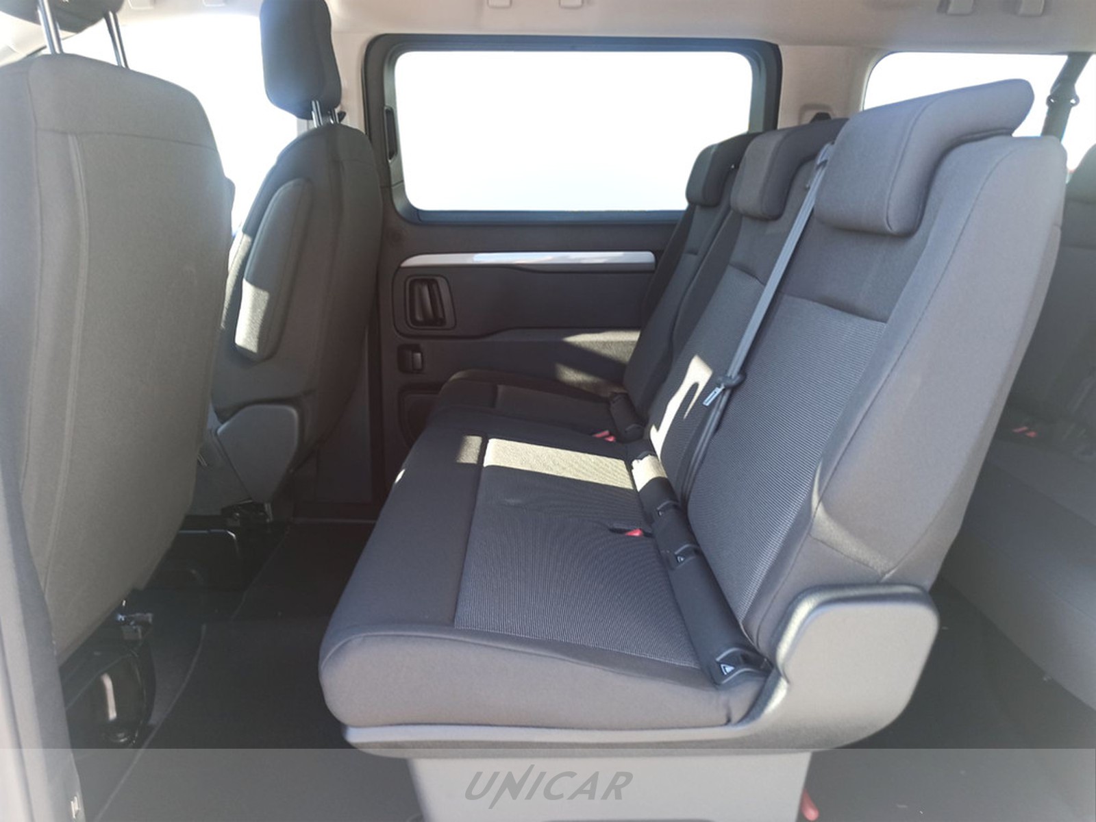 UNICAR Opel Zafira Life
