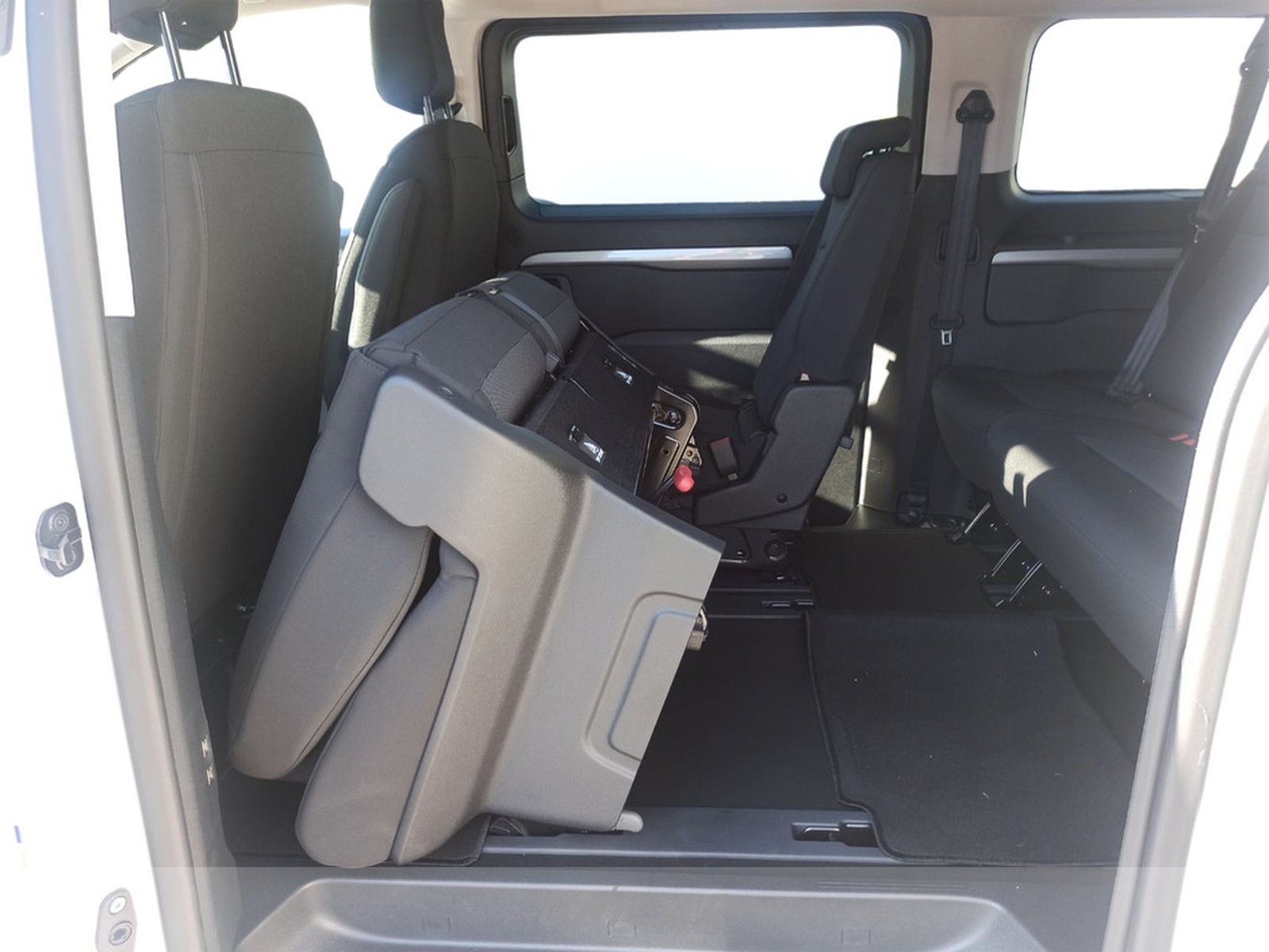 UNICAR Opel Zafira Life