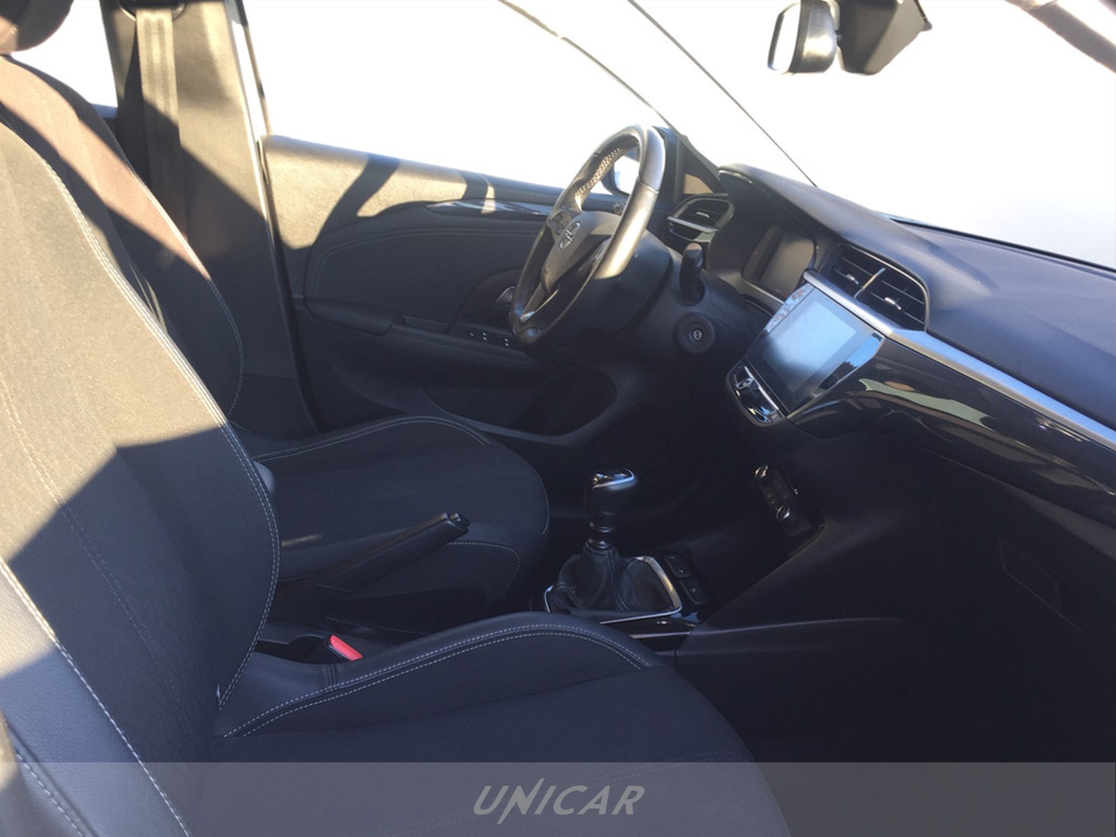 UNICAR Opel Corsa