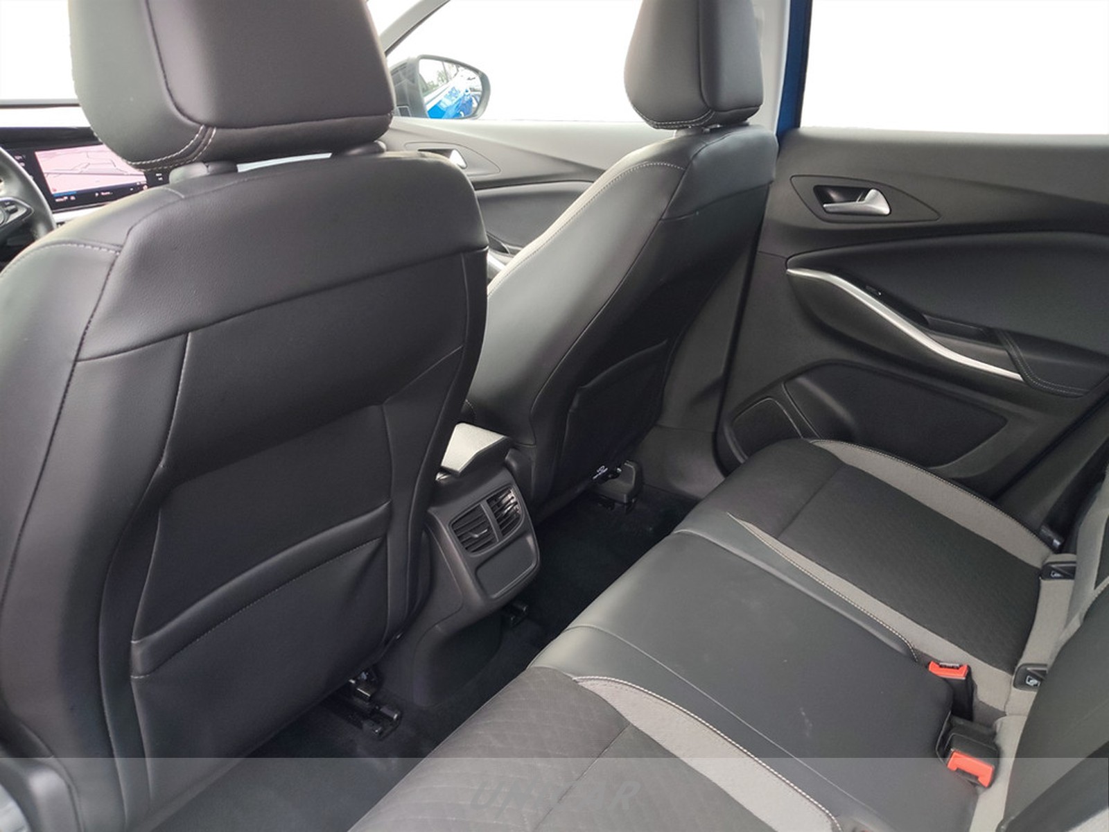 UNICAR Opel Grandland