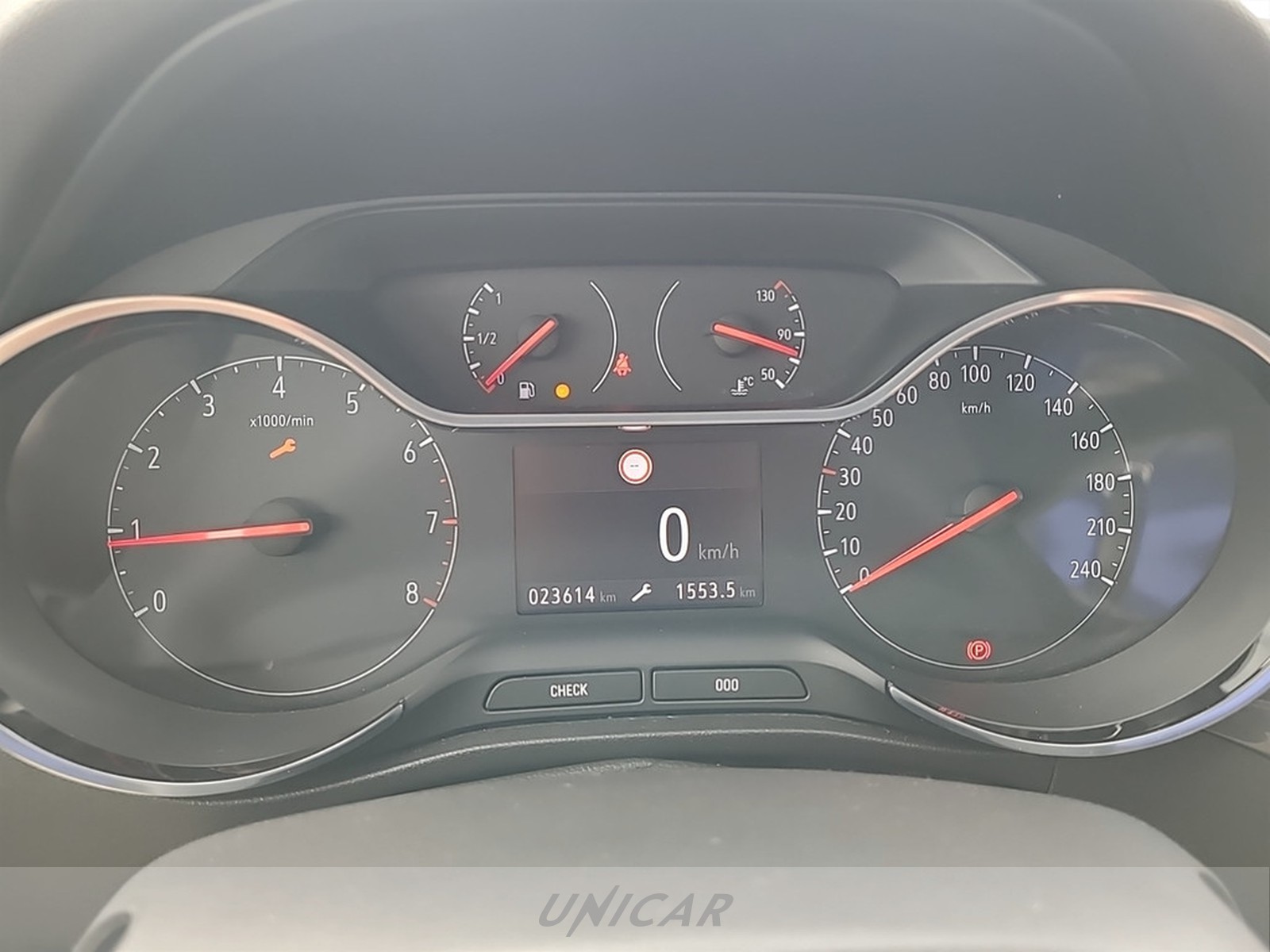 UNICAR Opel Crossland