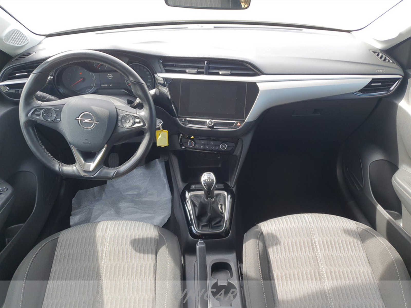 UNICAR Opel Corsa