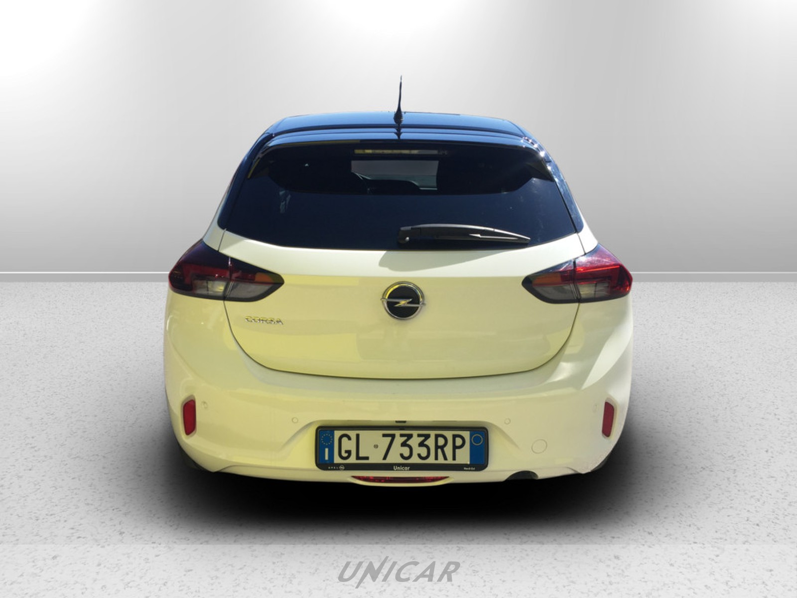 UNICAR Opel Corsa