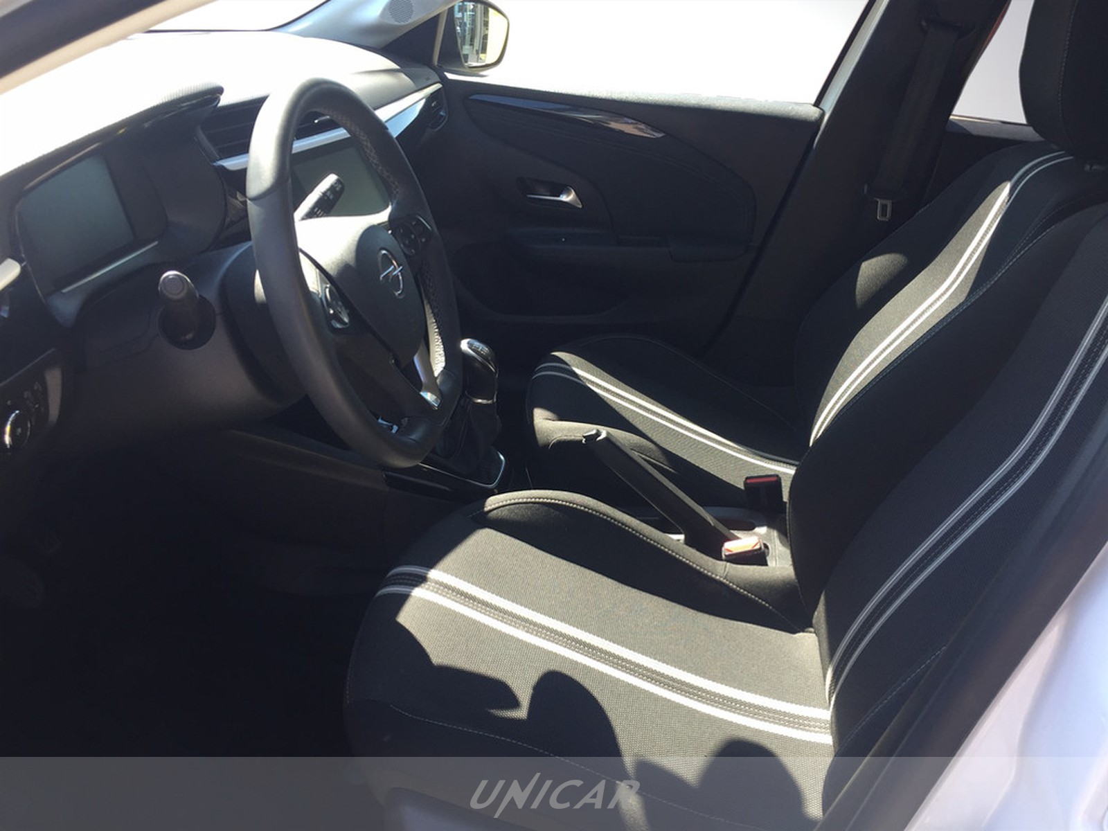 UNICAR Opel Corsa