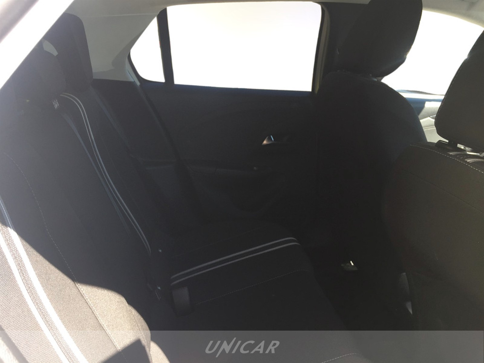 UNICAR Opel Corsa