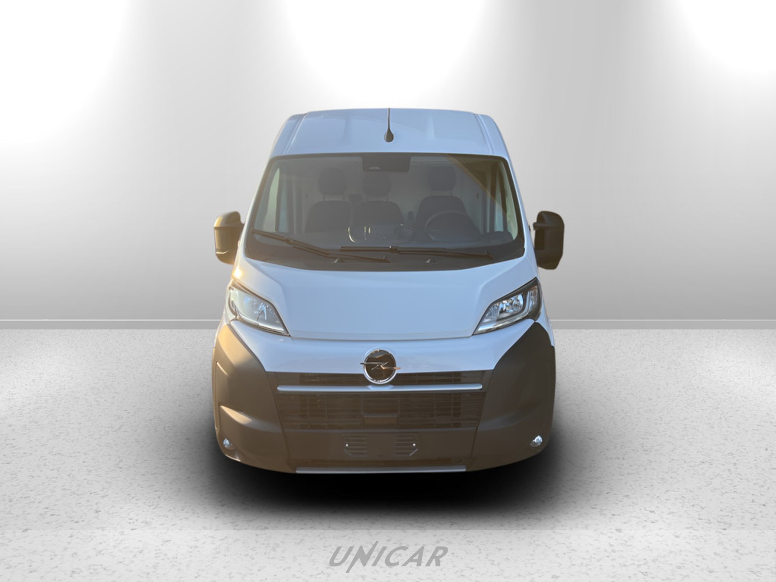 UNICAR Opel Movano