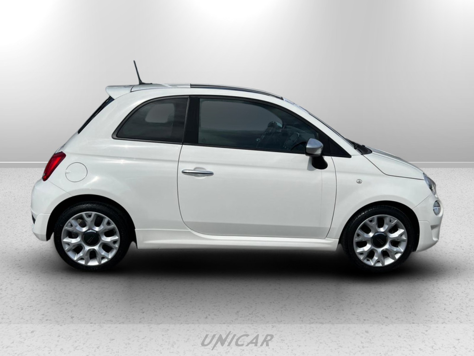 UNICAR Fiat 500