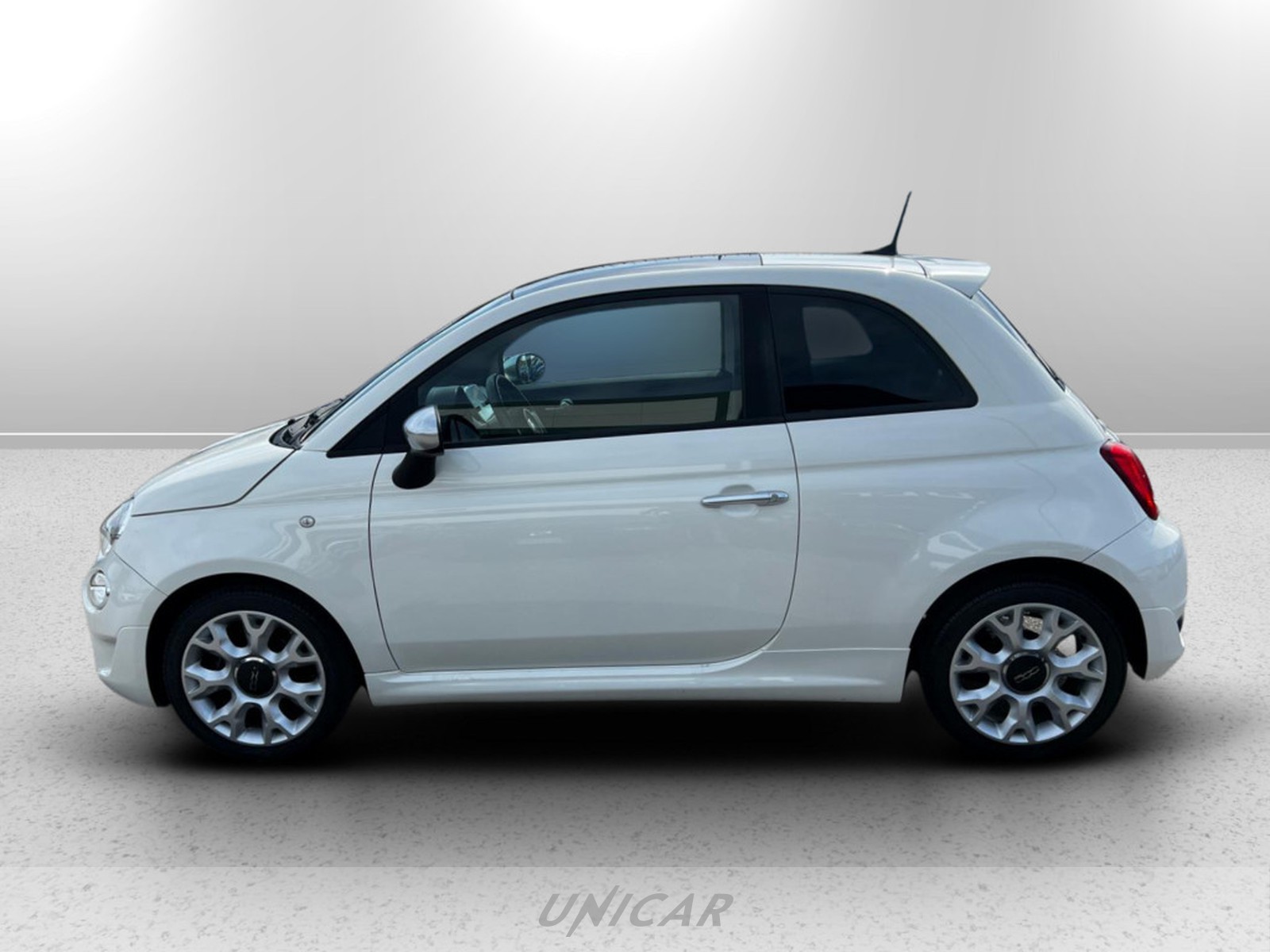 UNICAR Fiat 500