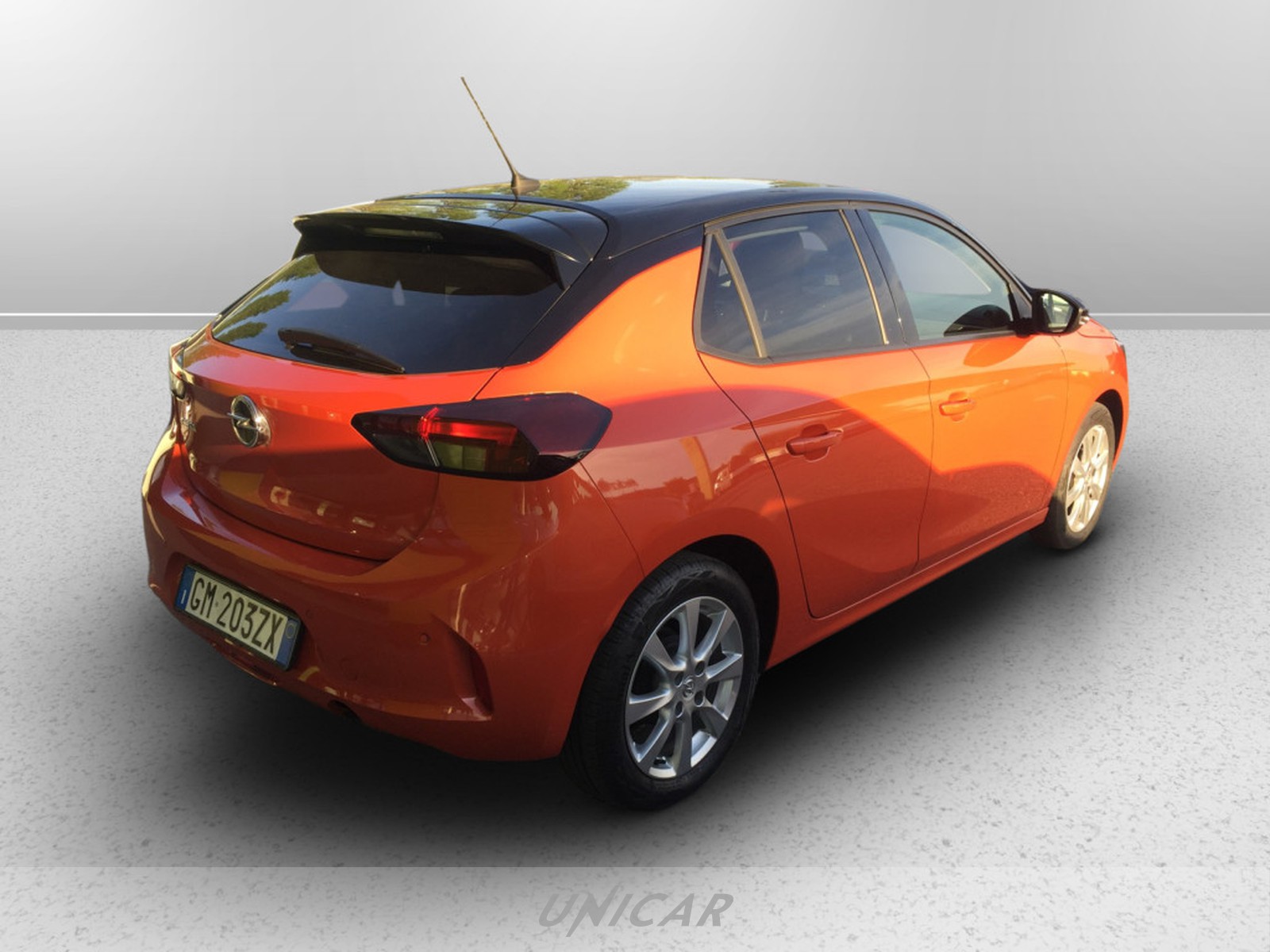 UNICAR Opel Corsa