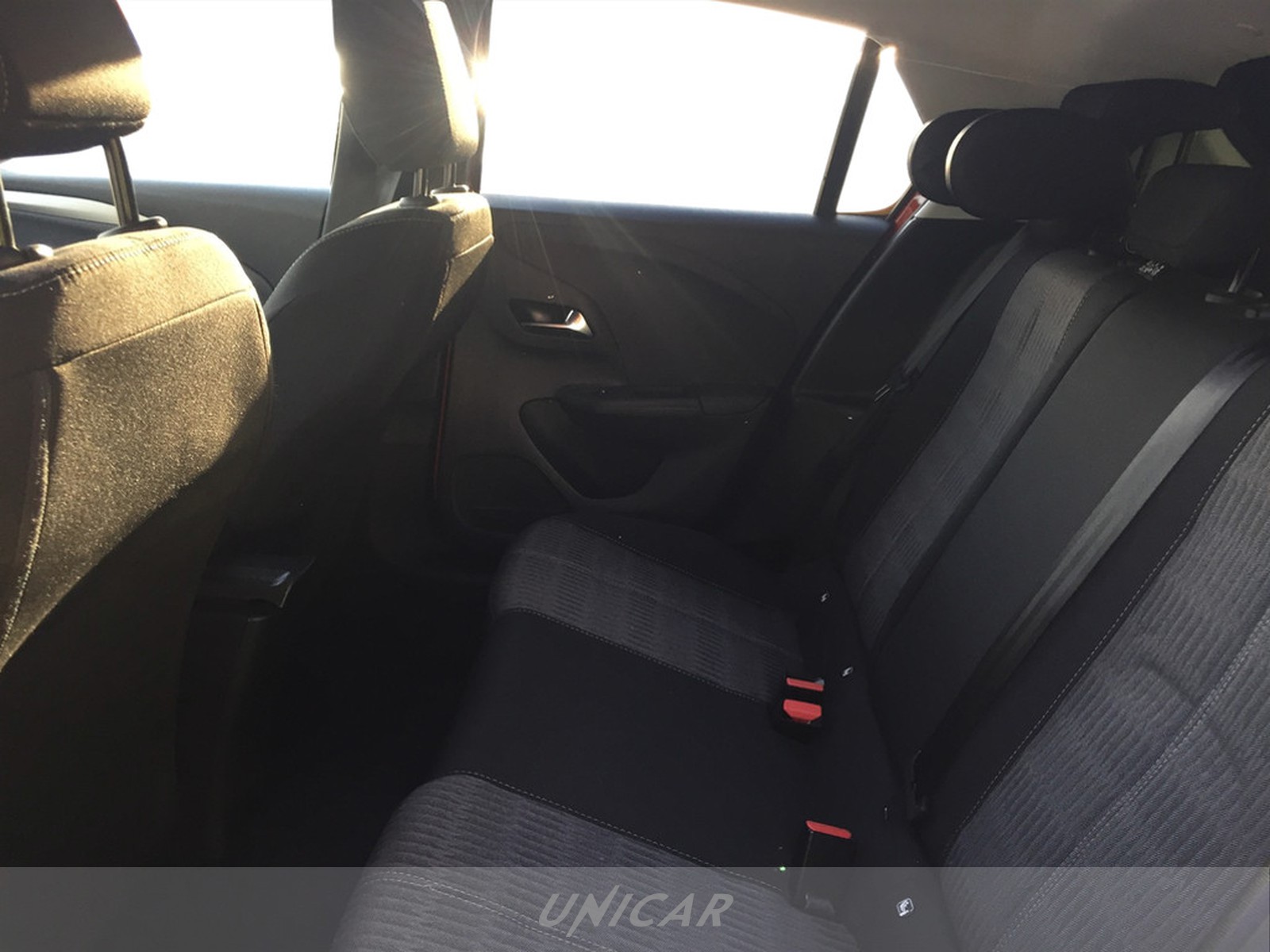 UNICAR Opel Corsa