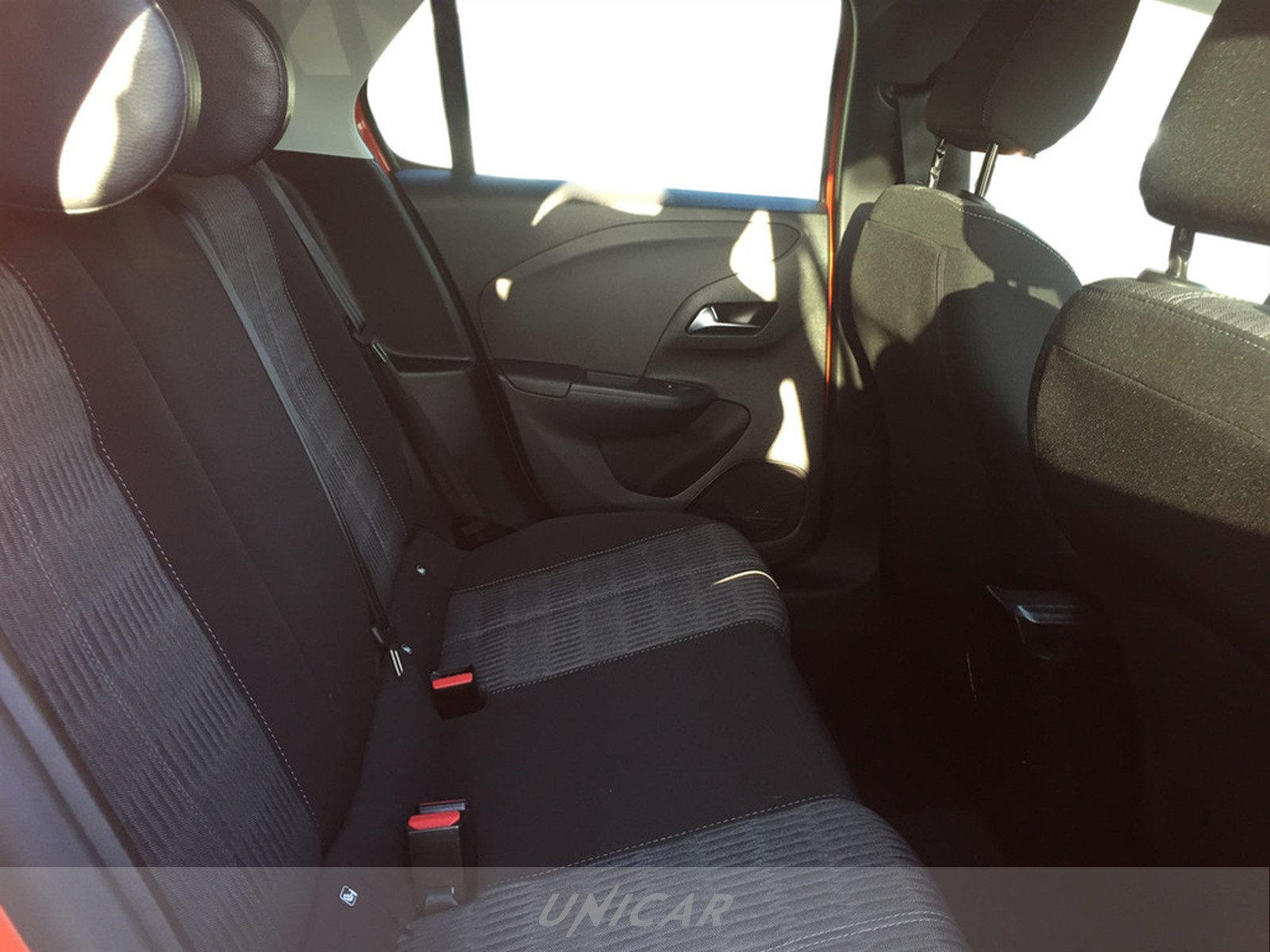 UNICAR Opel Corsa