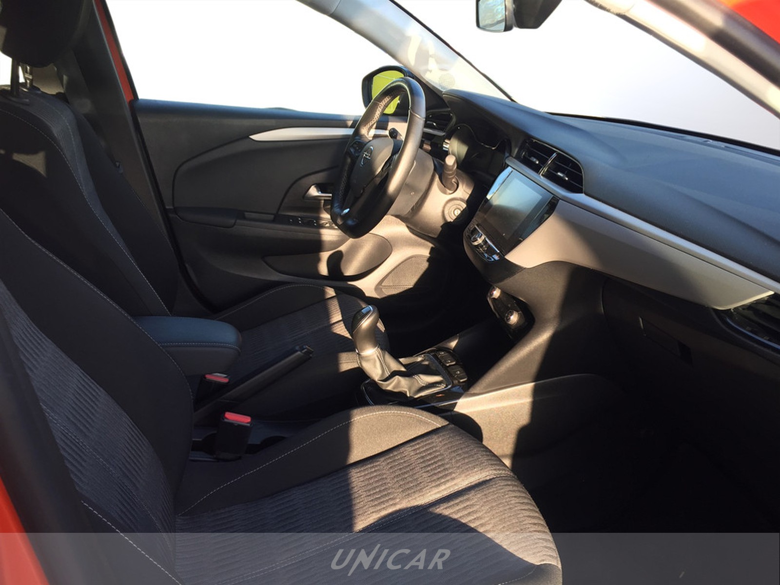 UNICAR Opel Corsa