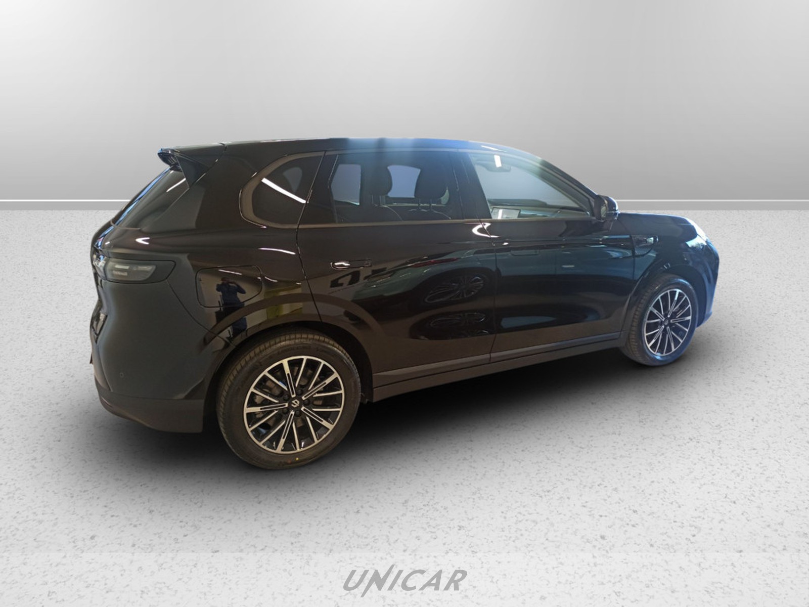 UNICAR Leapmotor B10