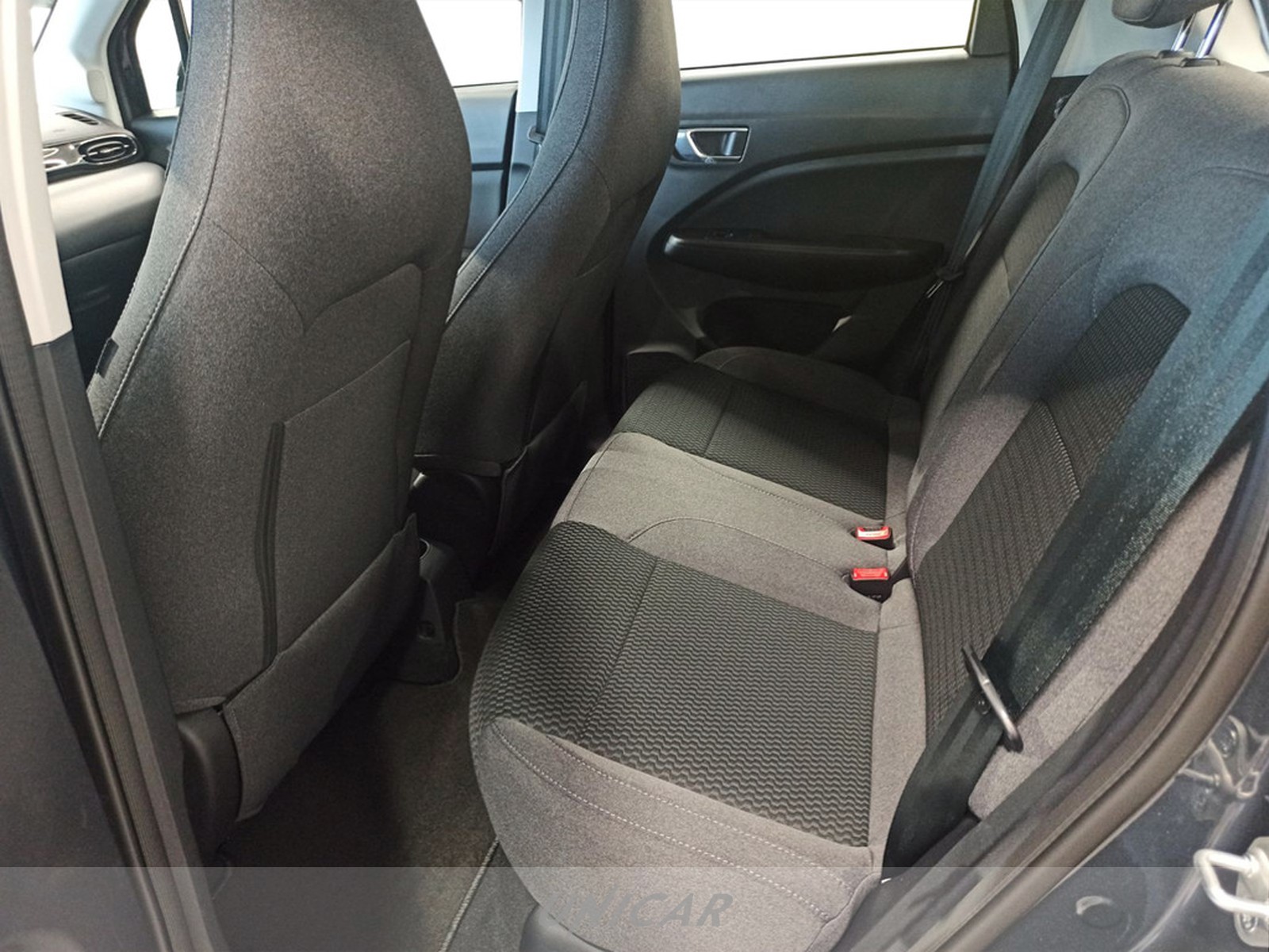 UNICAR Leapmotor T03