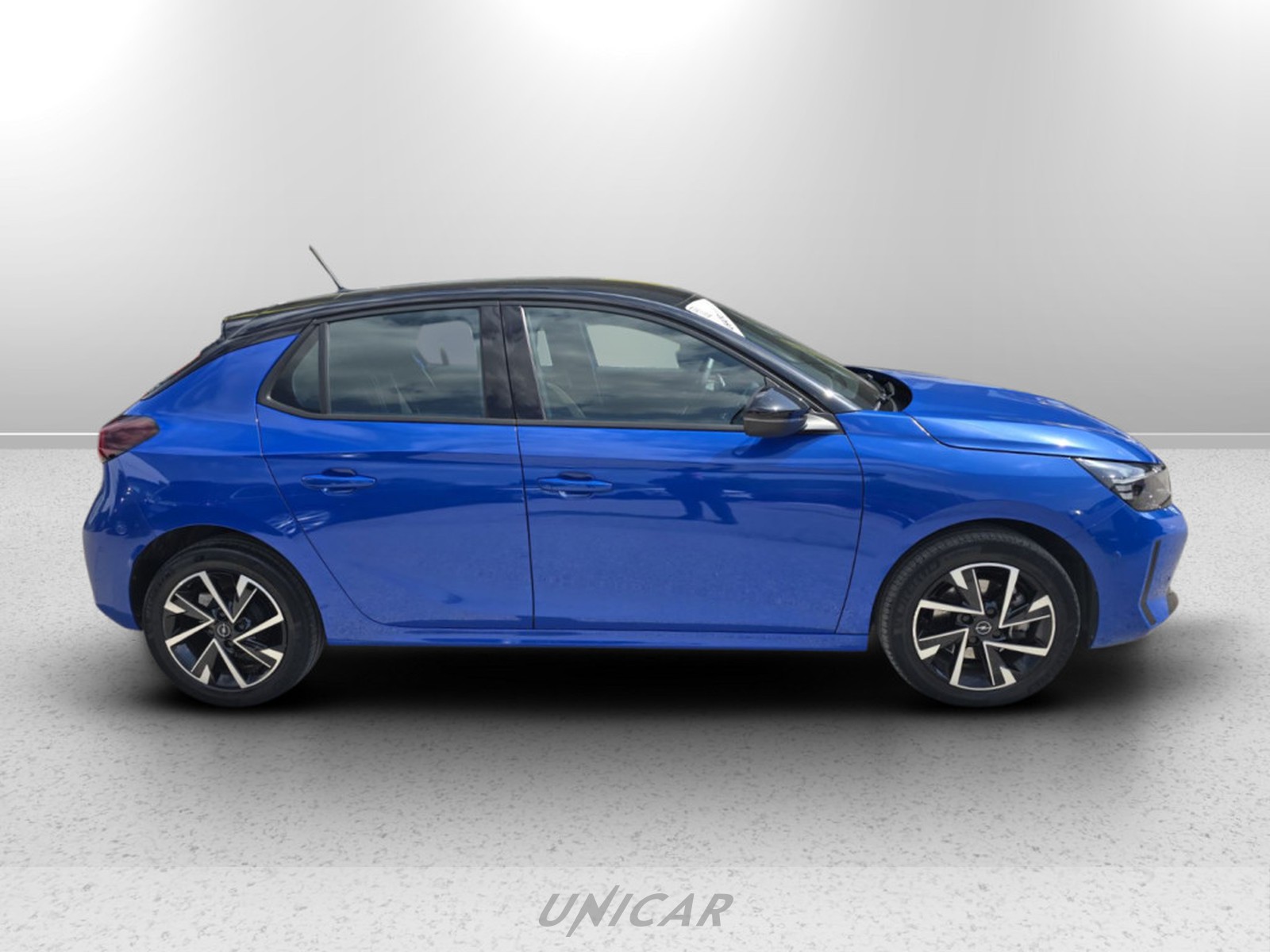 UNICAR Opel Corsa