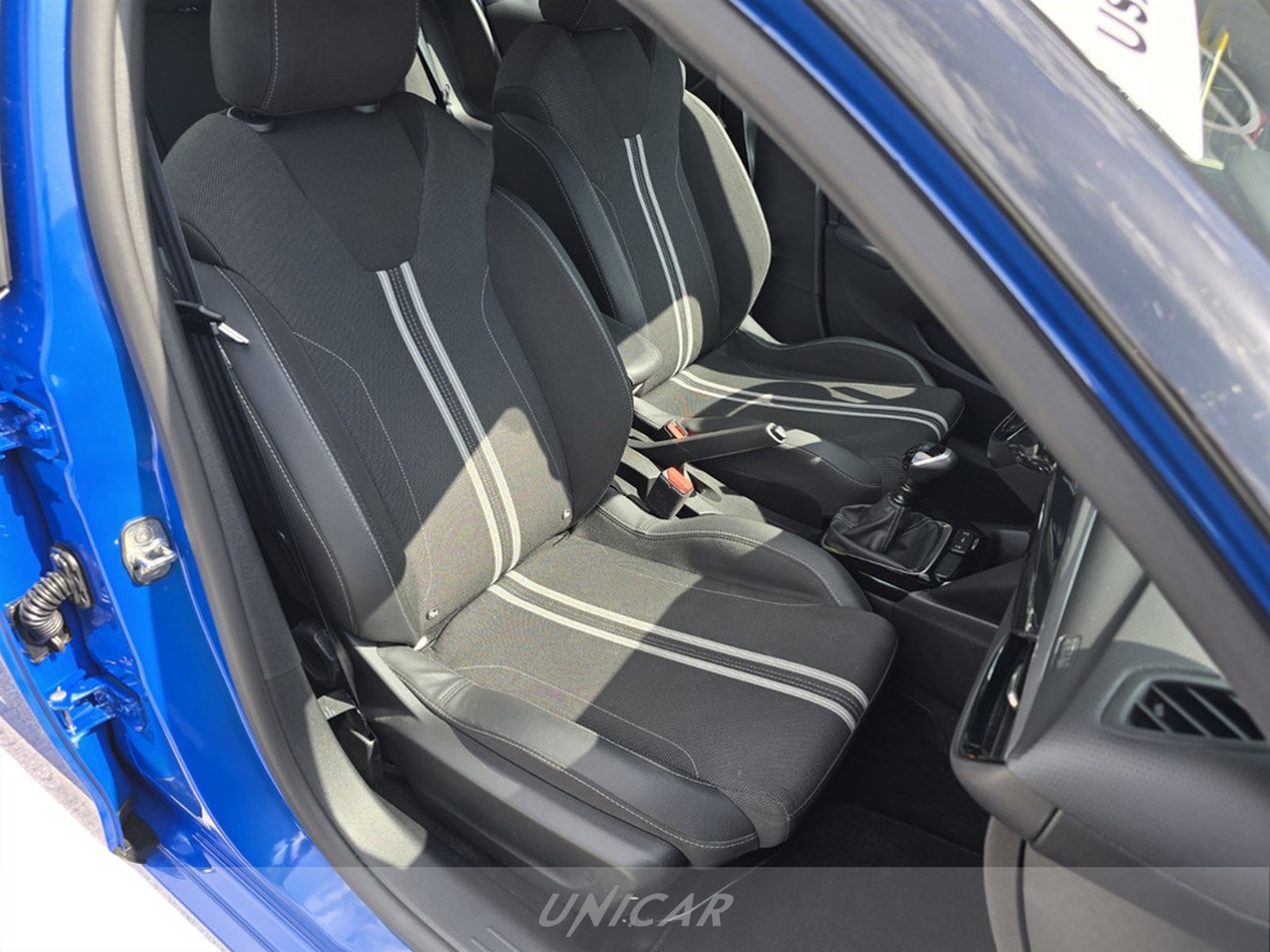 UNICAR Opel Corsa