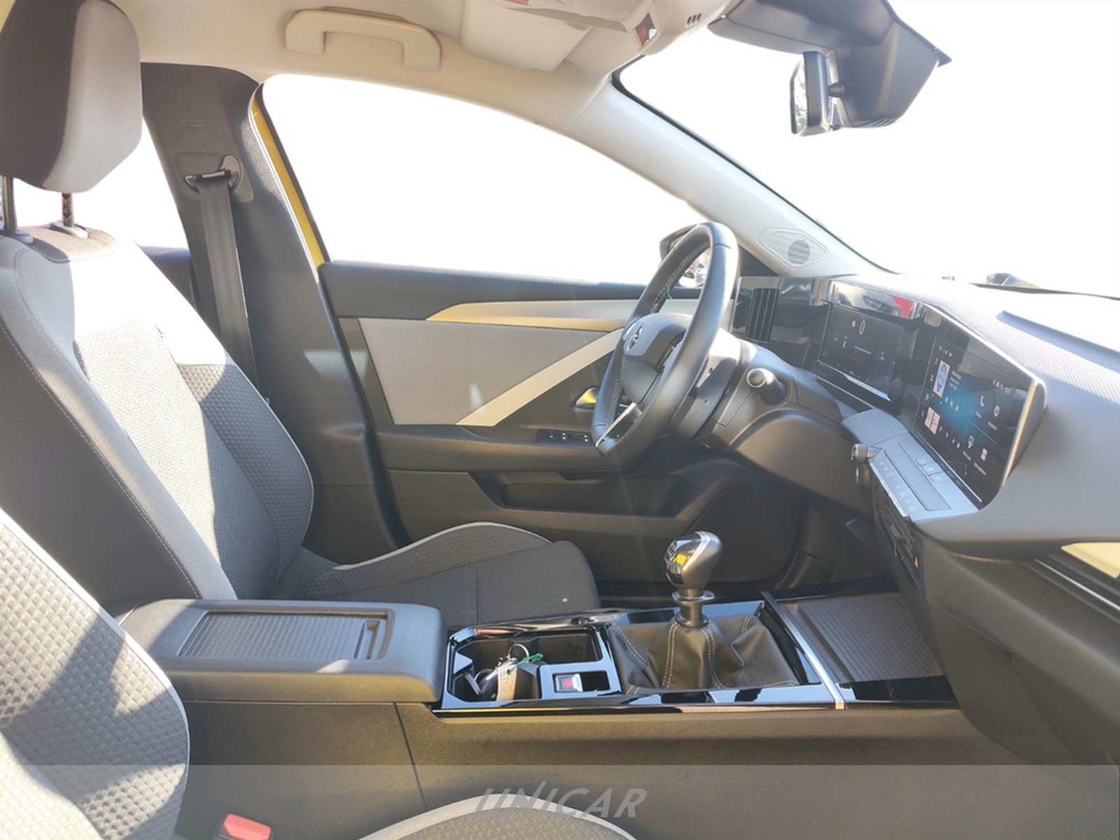 UNICAR Opel Astra