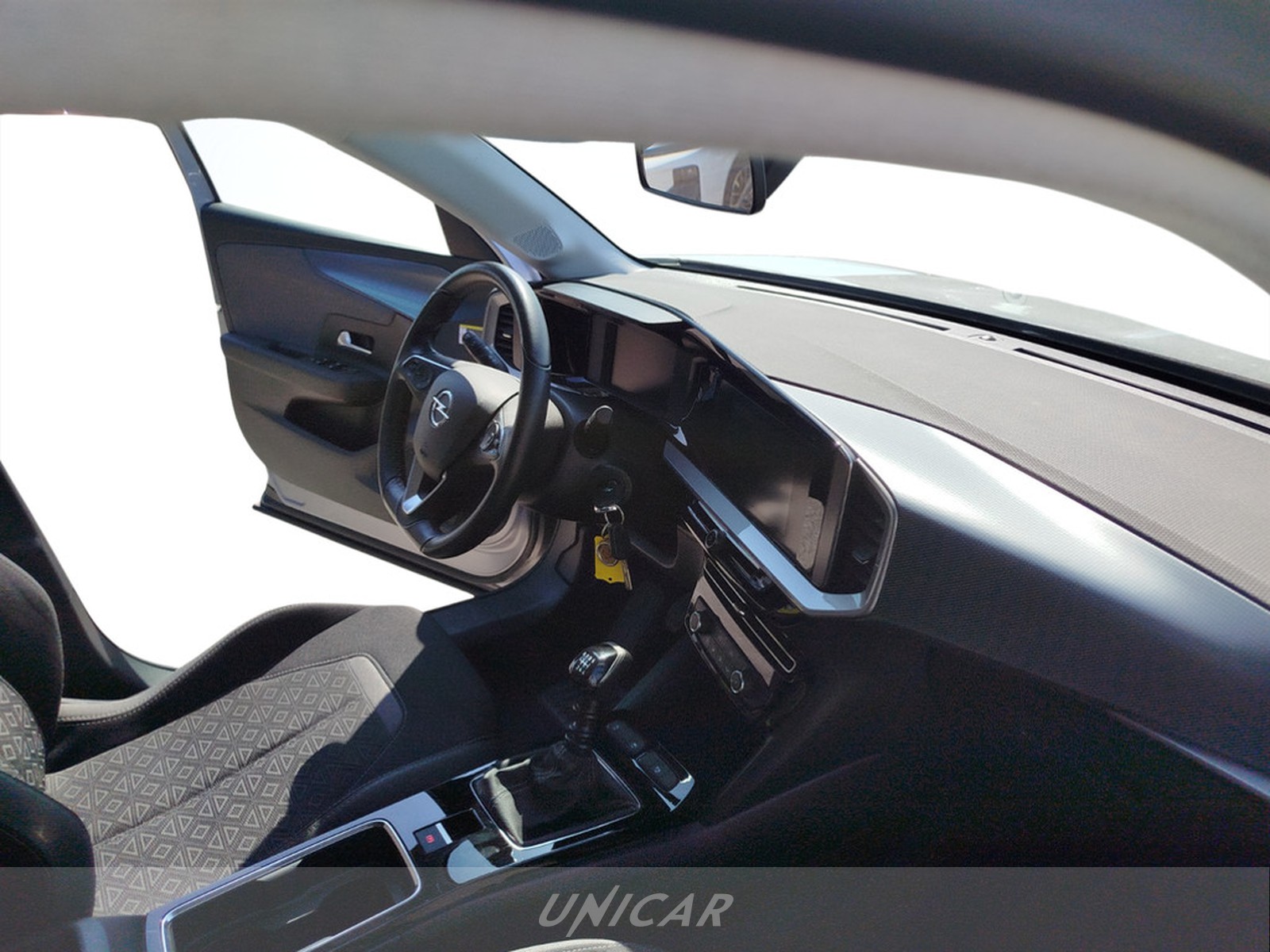 UNICAR Opel Mokka