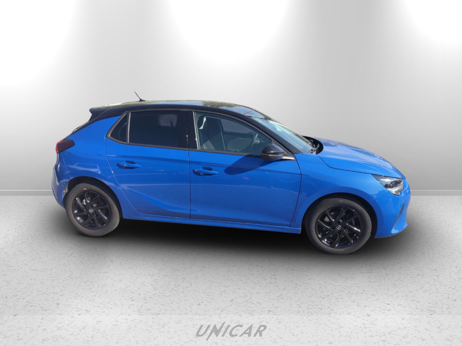 UNICAR Opel Corsa