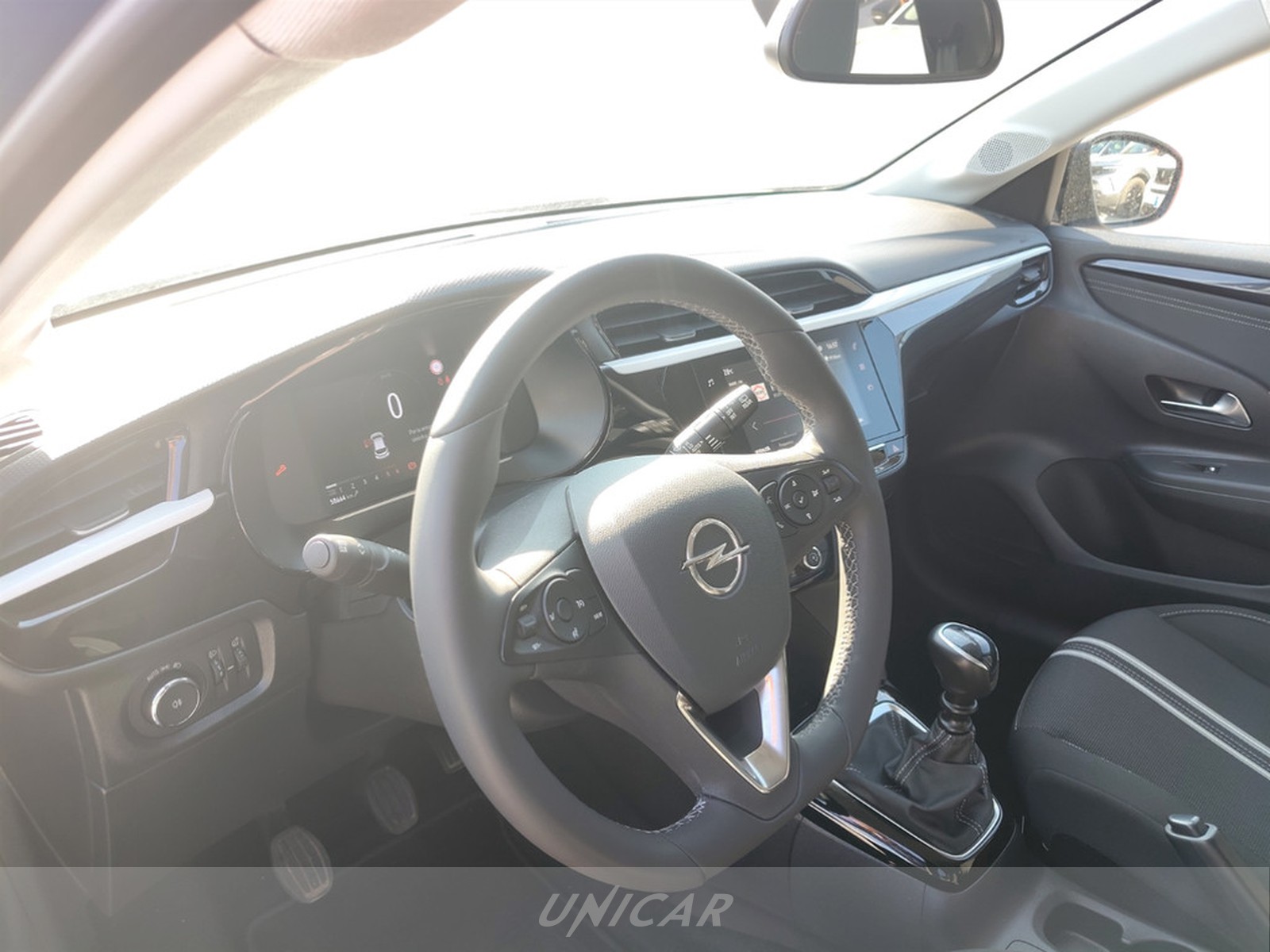 UNICAR Opel Corsa