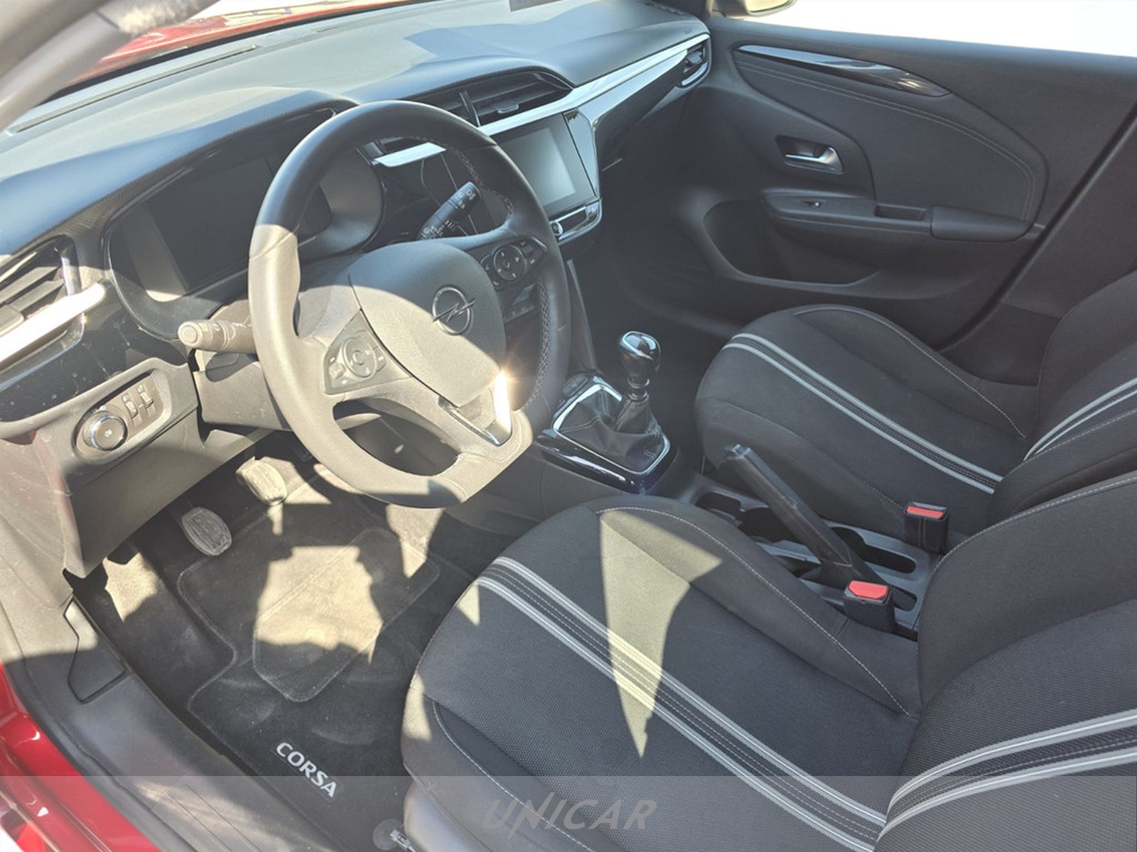 UNICAR Opel Corsa