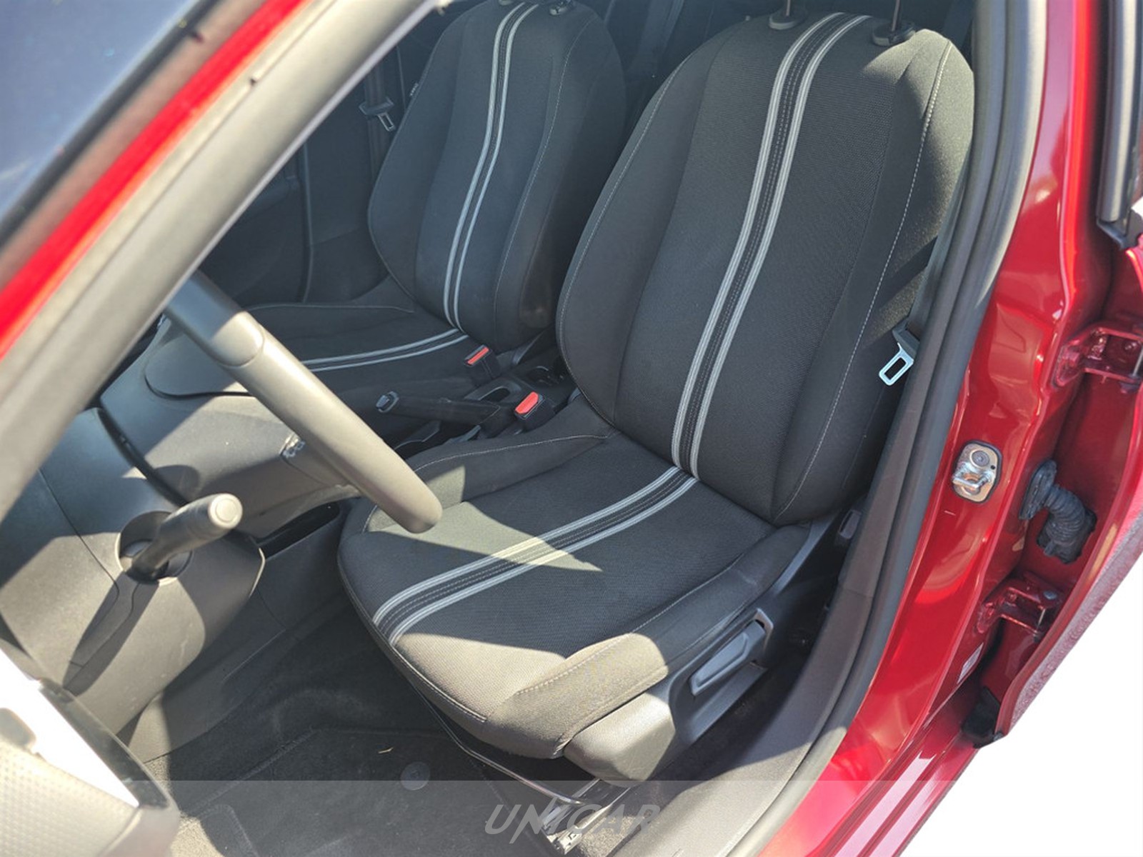 UNICAR Opel Corsa