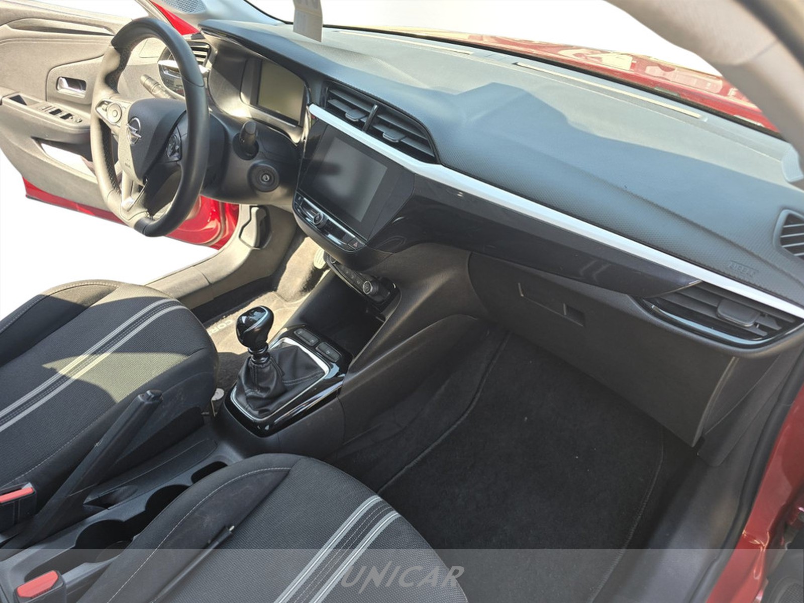 UNICAR Opel Corsa