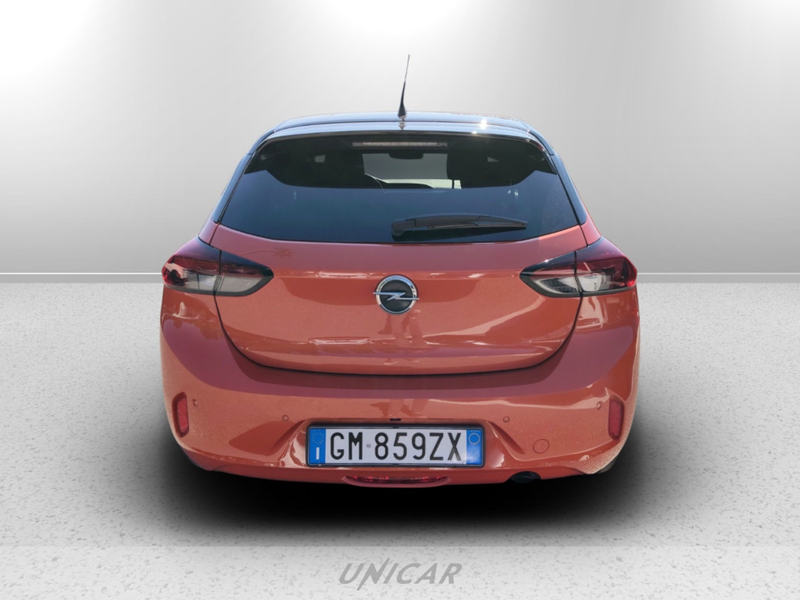 UNICAR Opel Corsa