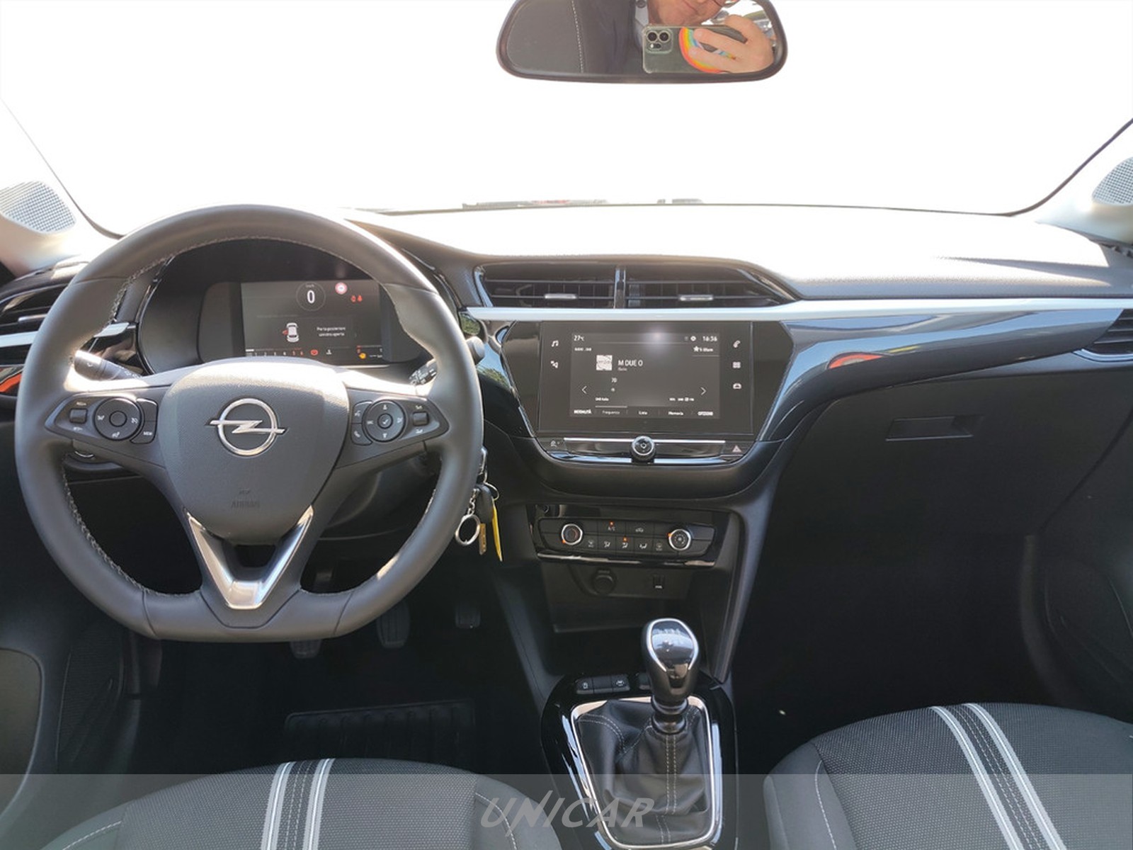 UNICAR Opel Corsa