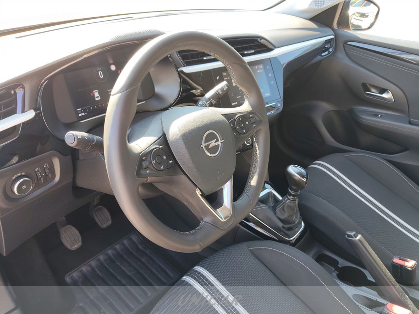 UNICAR Opel Corsa