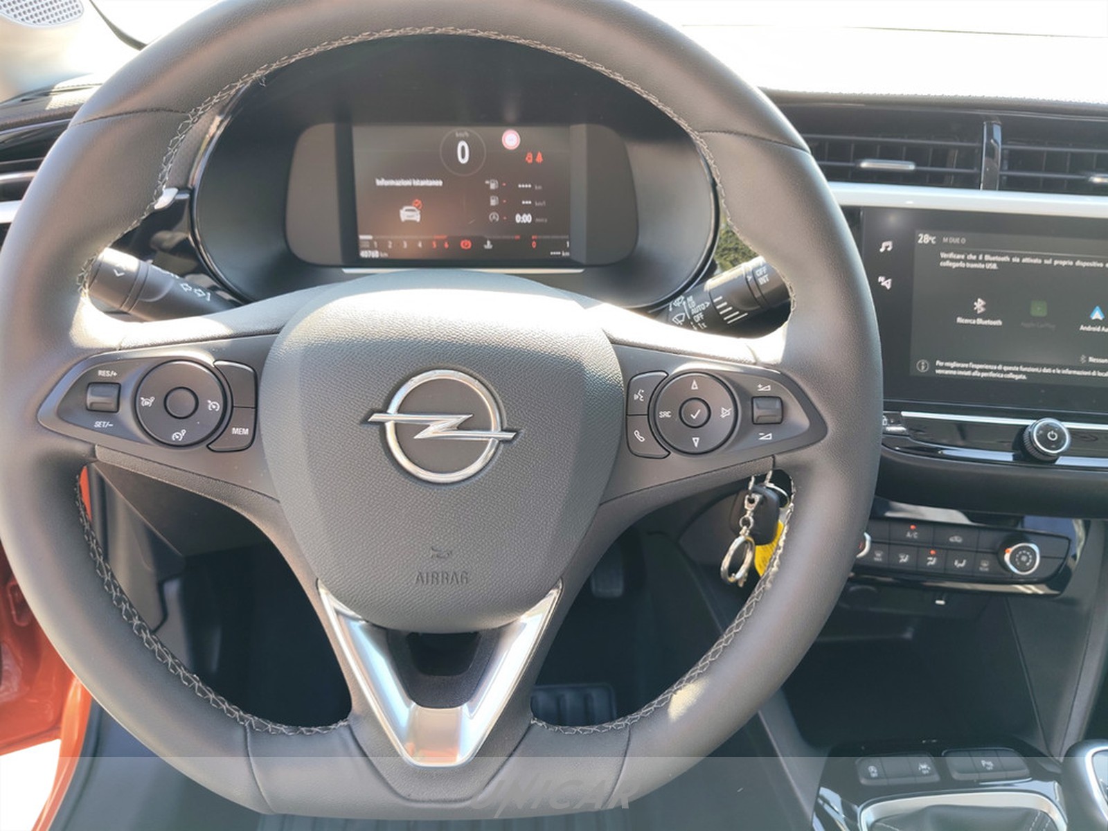 UNICAR Opel Corsa