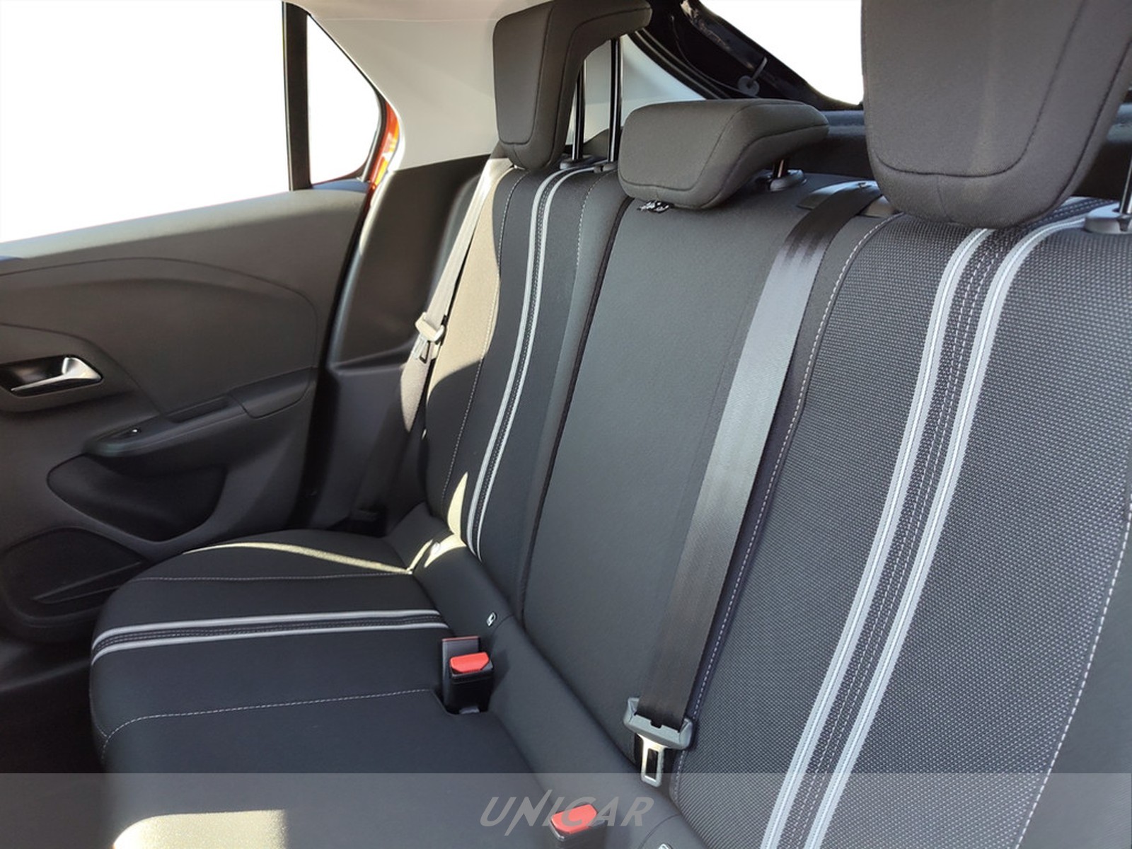UNICAR Opel Corsa