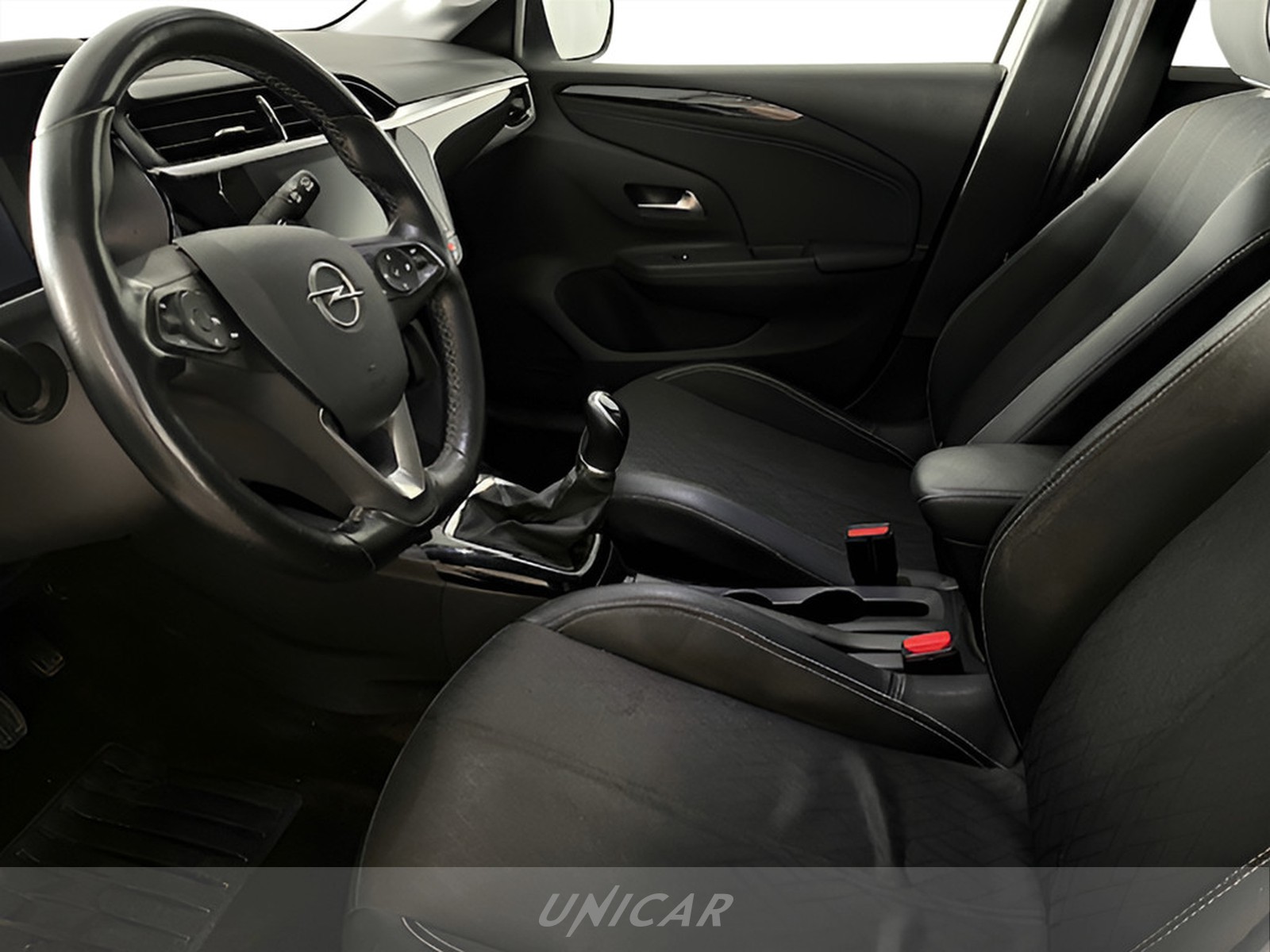 UNICAR Opel Corsa