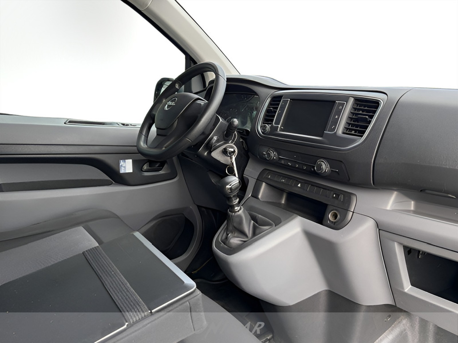 UNICAR Opel Vivaro