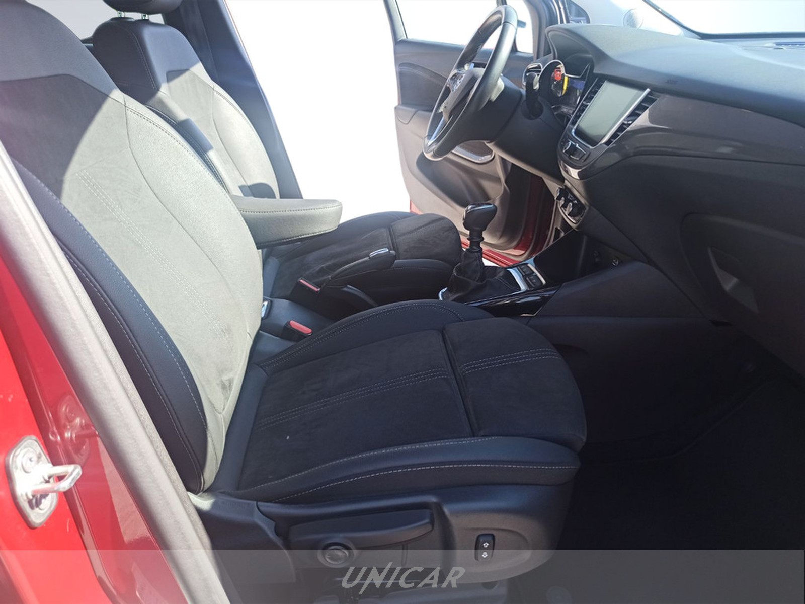 UNICAR Opel Crossland