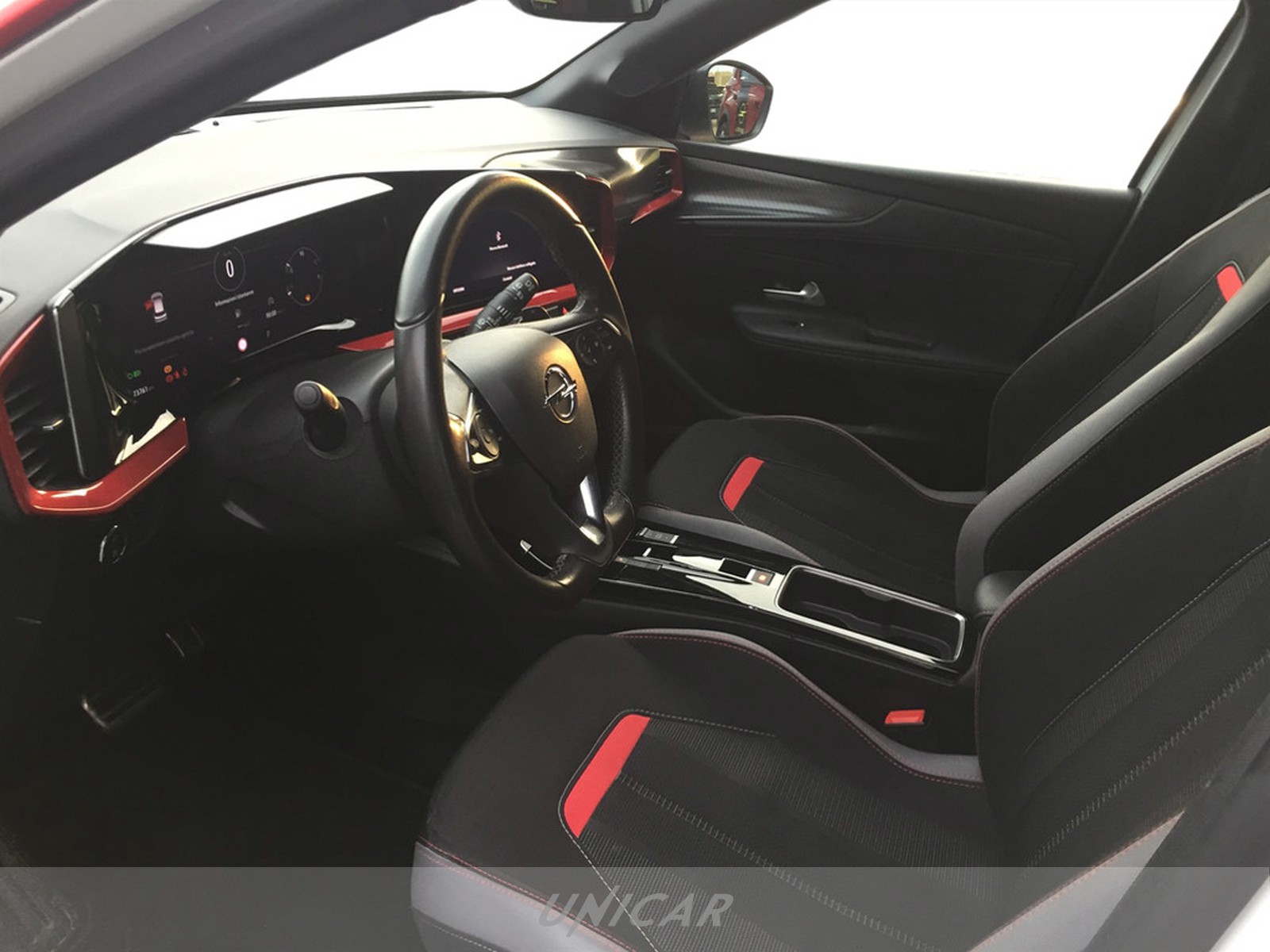 UNICAR Opel Mokka