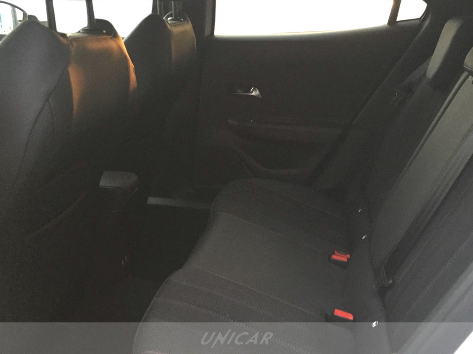 UNICAR Opel Mokka