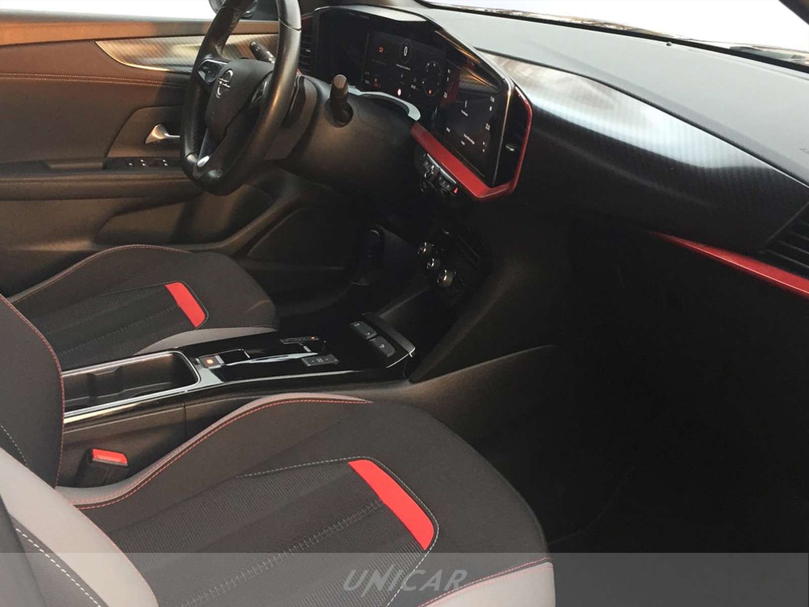 UNICAR Opel Mokka