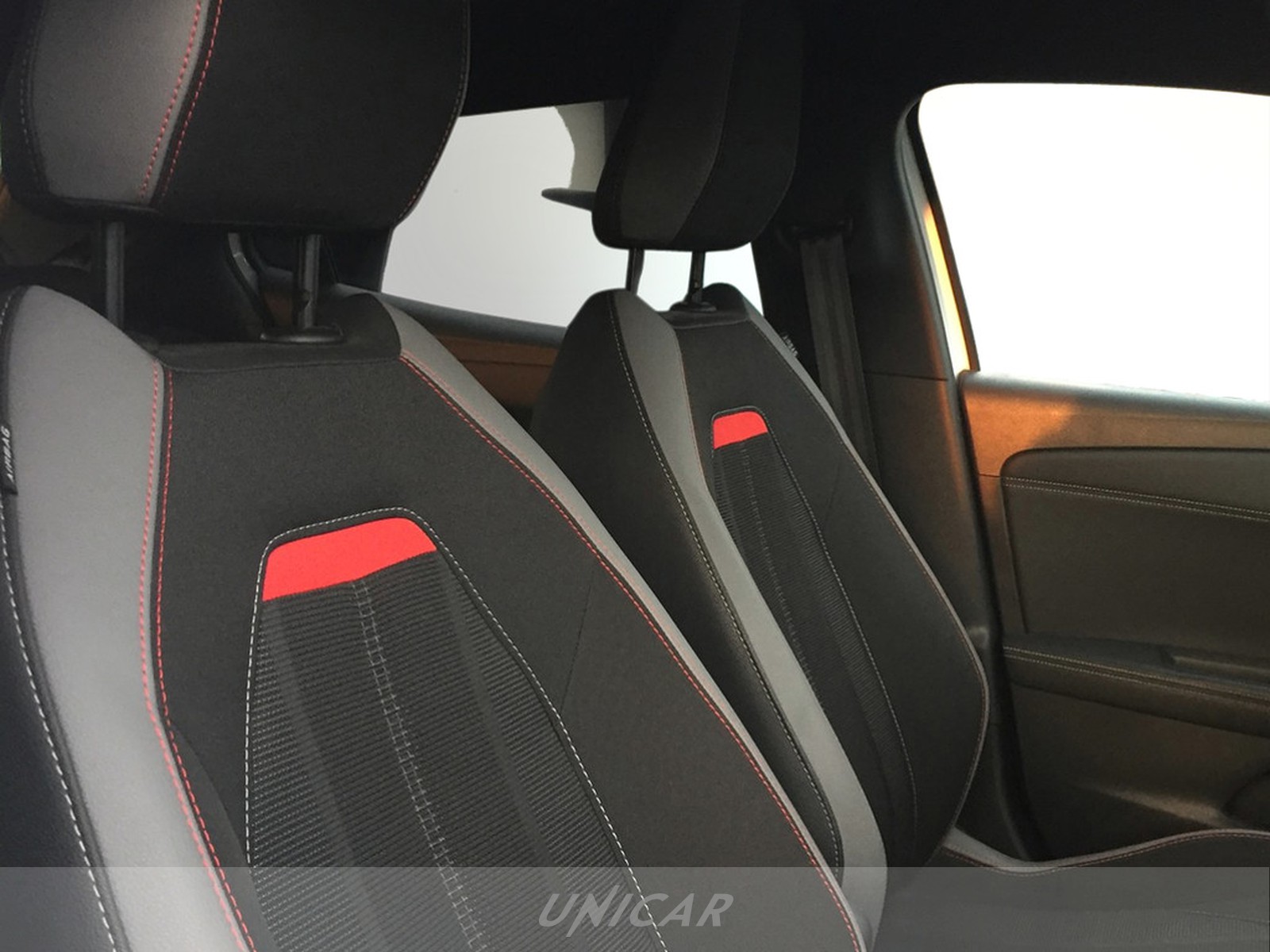 UNICAR Opel Mokka
