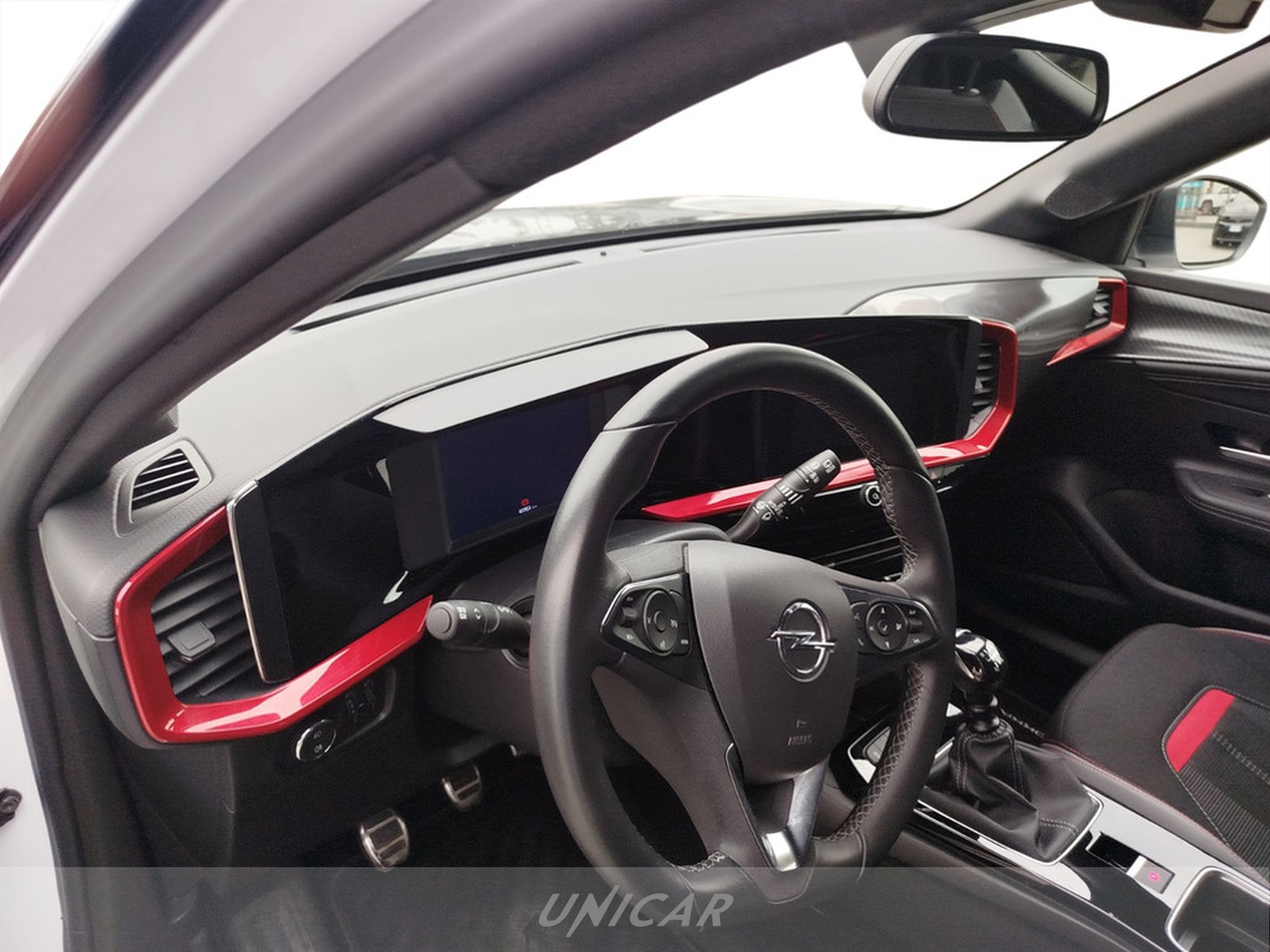 UNICAR Opel Mokka