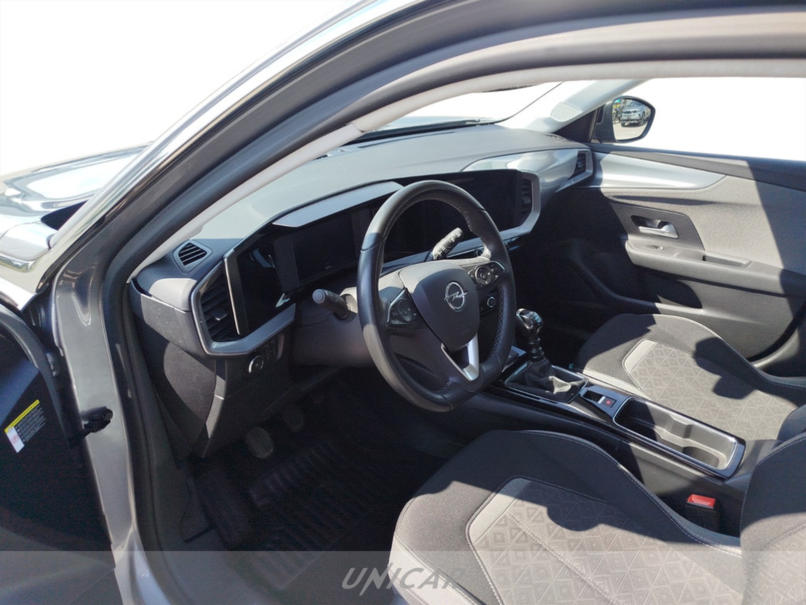 UNICAR Opel Mokka