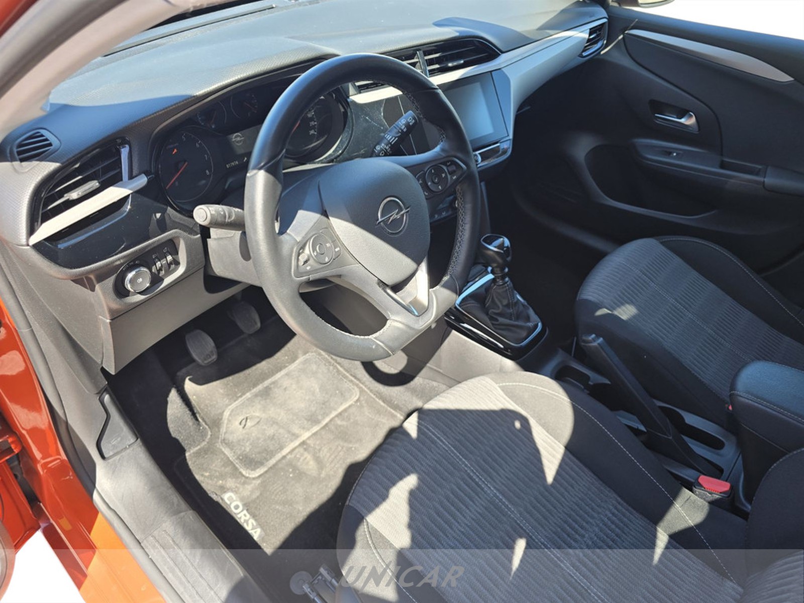 UNICAR Opel Corsa