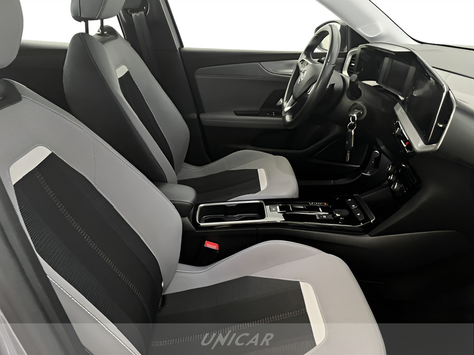 UNICAR Opel Mokka