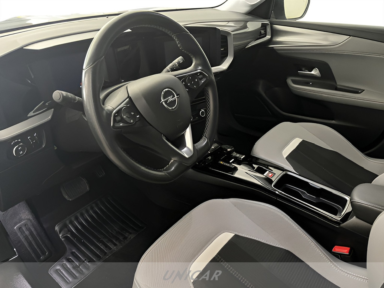 UNICAR Opel Mokka