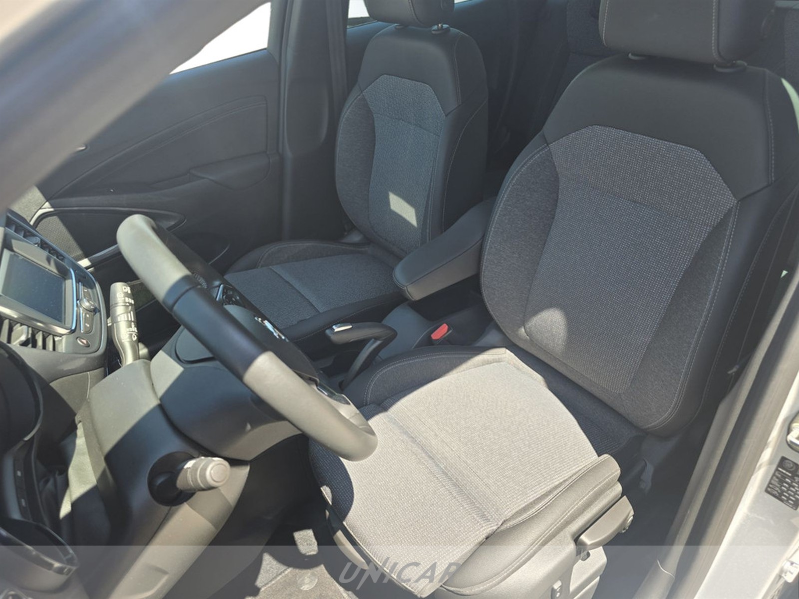 UNICAR Opel Crossland